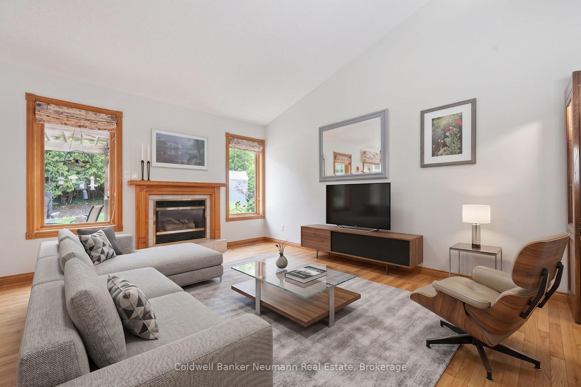 Photo 3 of 11 Keating Drive, Centre Wellington, Elora/Salem — HOMEH