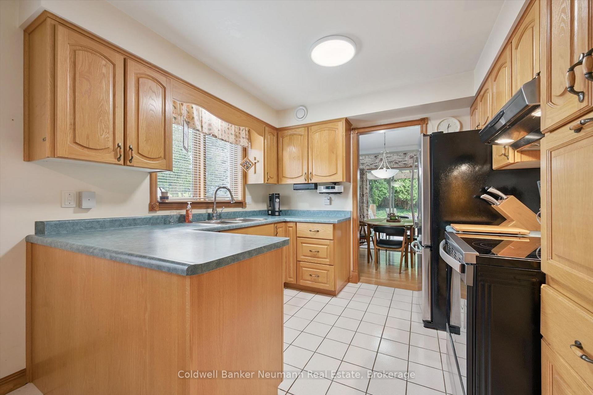 Photo 12 of 11 Keating Drive, Centre Wellington, Elora/Salem — HOMEH