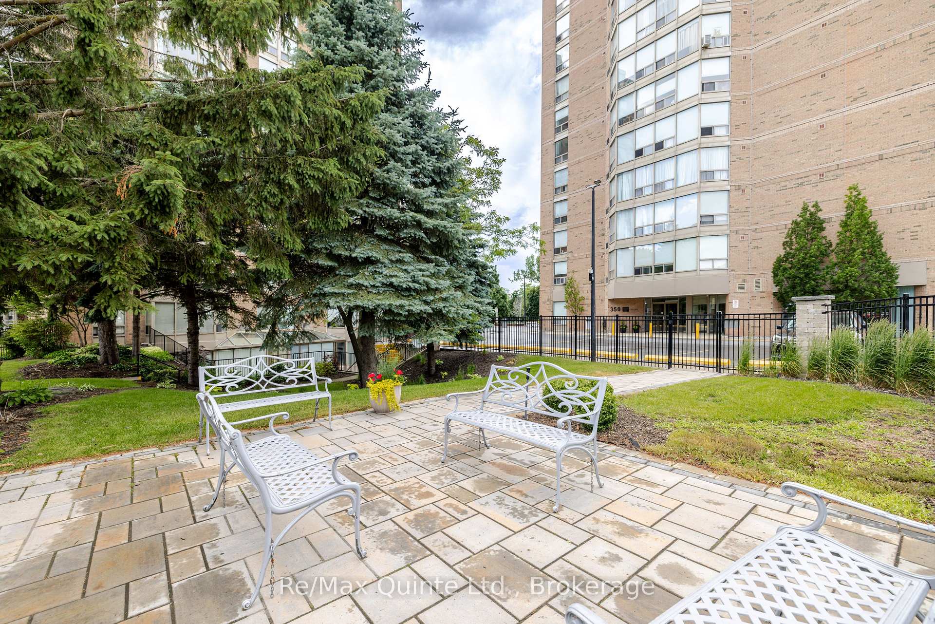 Photo 2 of Unit 604, 350 Front Street, Belleville, Belleville Ward — HOMEH