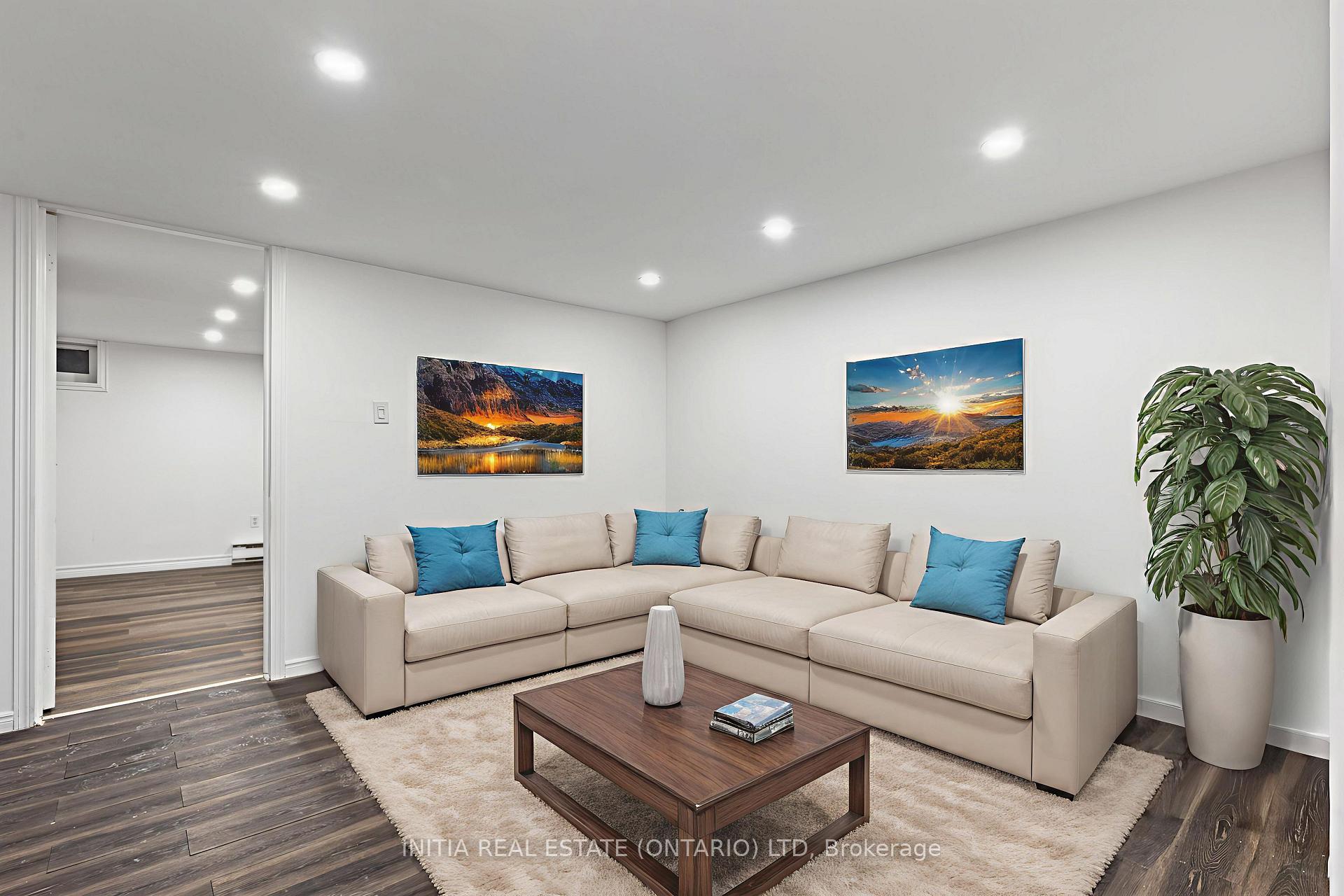 Photo 16 of Unit 19, 55 Arbour Glen Crescent, London, East A — HOMEH