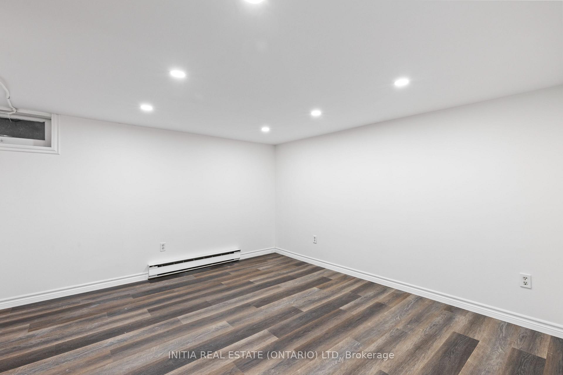 Photo 17 of Unit 19, 55 Arbour Glen Crescent, London, East A — HOMEH