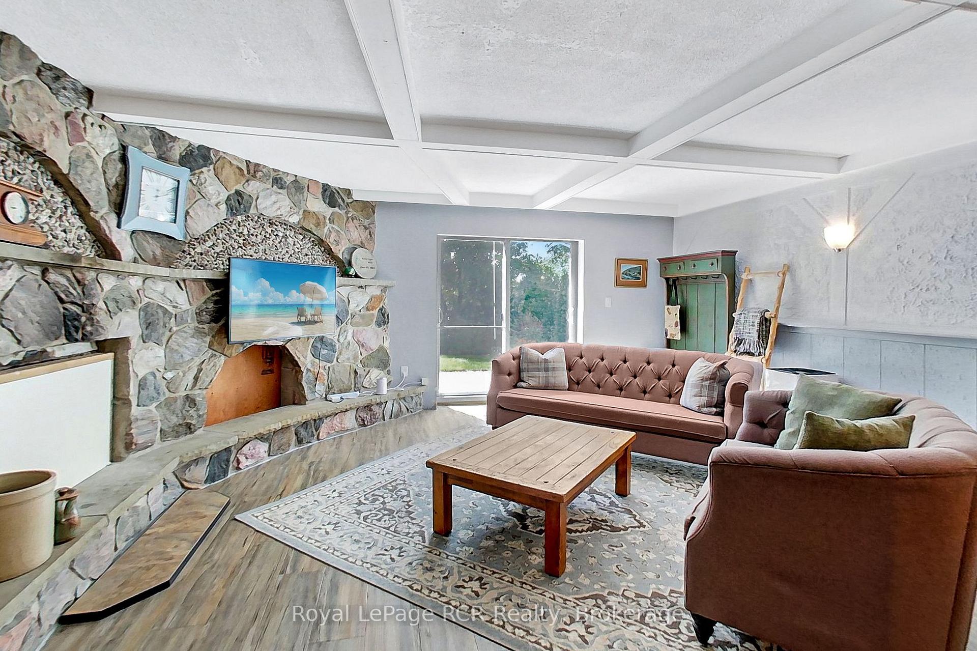 Photo 20 of 440 London Road S, Southgate — HOMEH