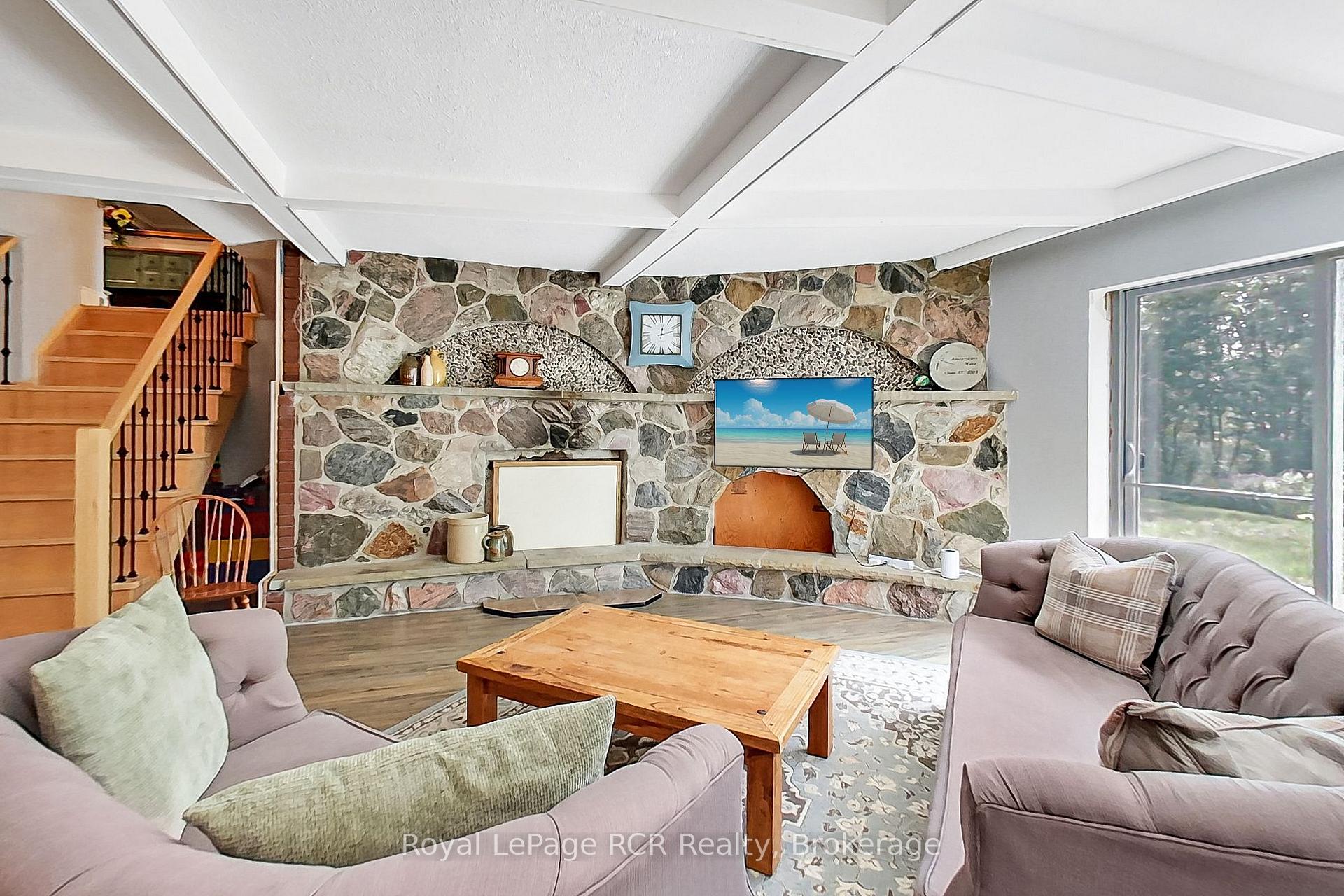 Photo 21 of 440 London Road S, Southgate — HOMEH