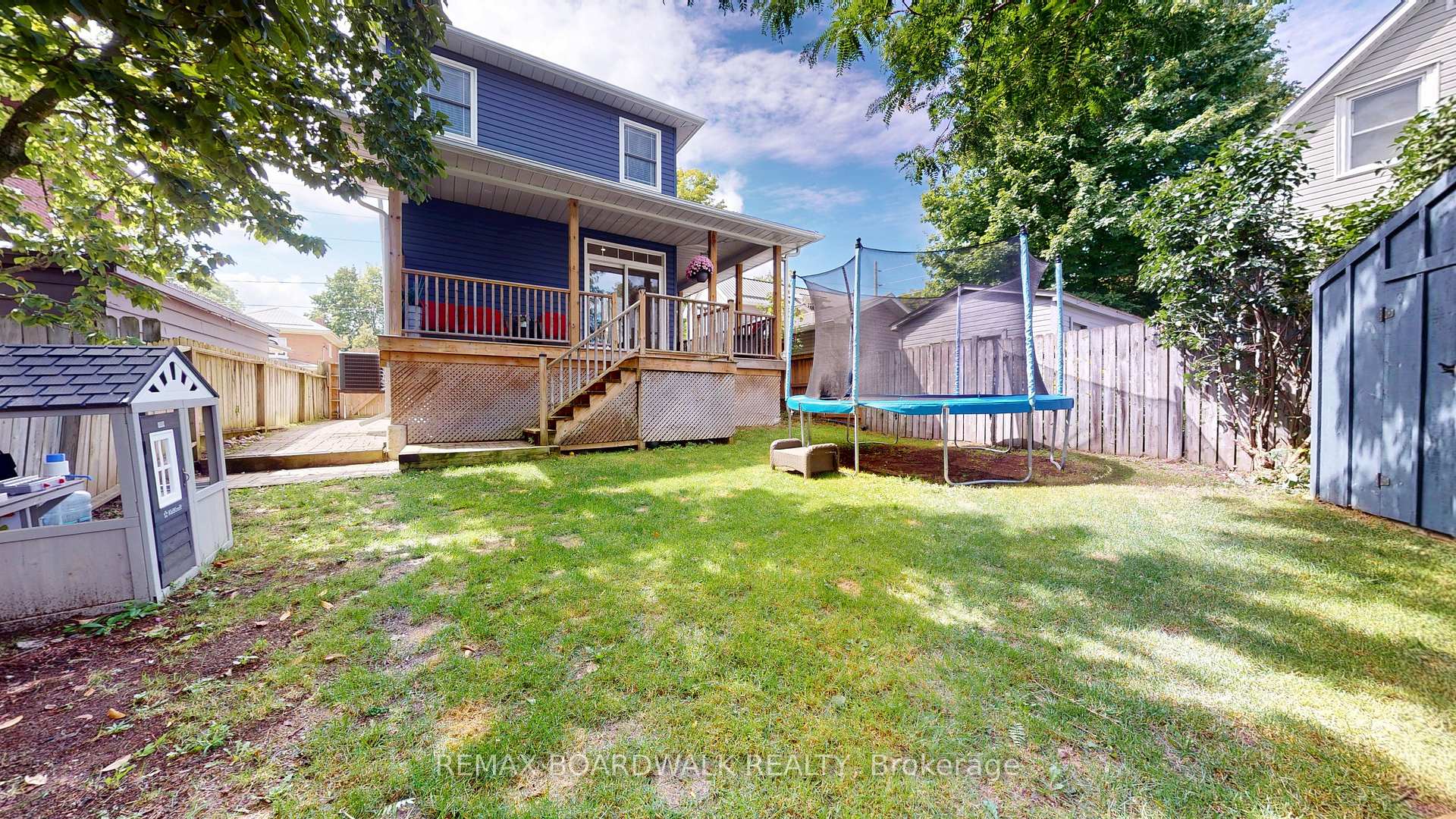 Photo 3 of 51 Ormond Street, Brockville, Brockville — HOMEH