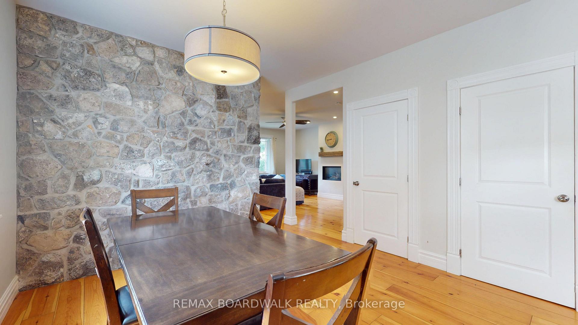 Photo 9 of 51 Ormond Street, Brockville, Brockville — HOMEH