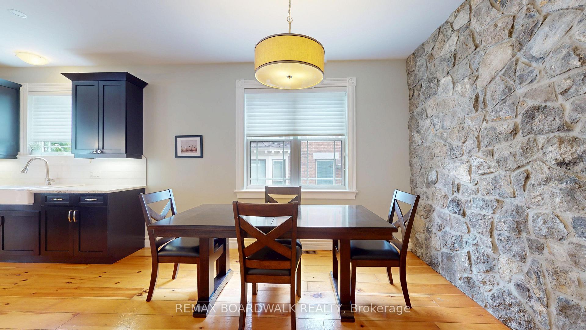 Photo 11 of 51 Ormond Street, Brockville, Brockville — HOMEH