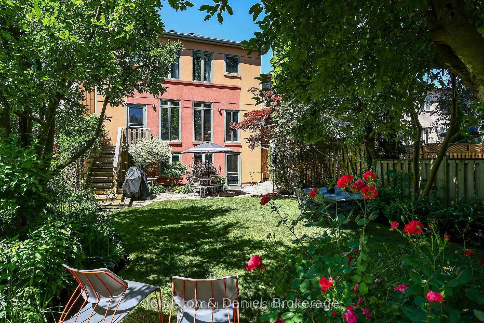 Photo 2 of 181 Rumsey Road, Toronto, Leaside — HOMEH