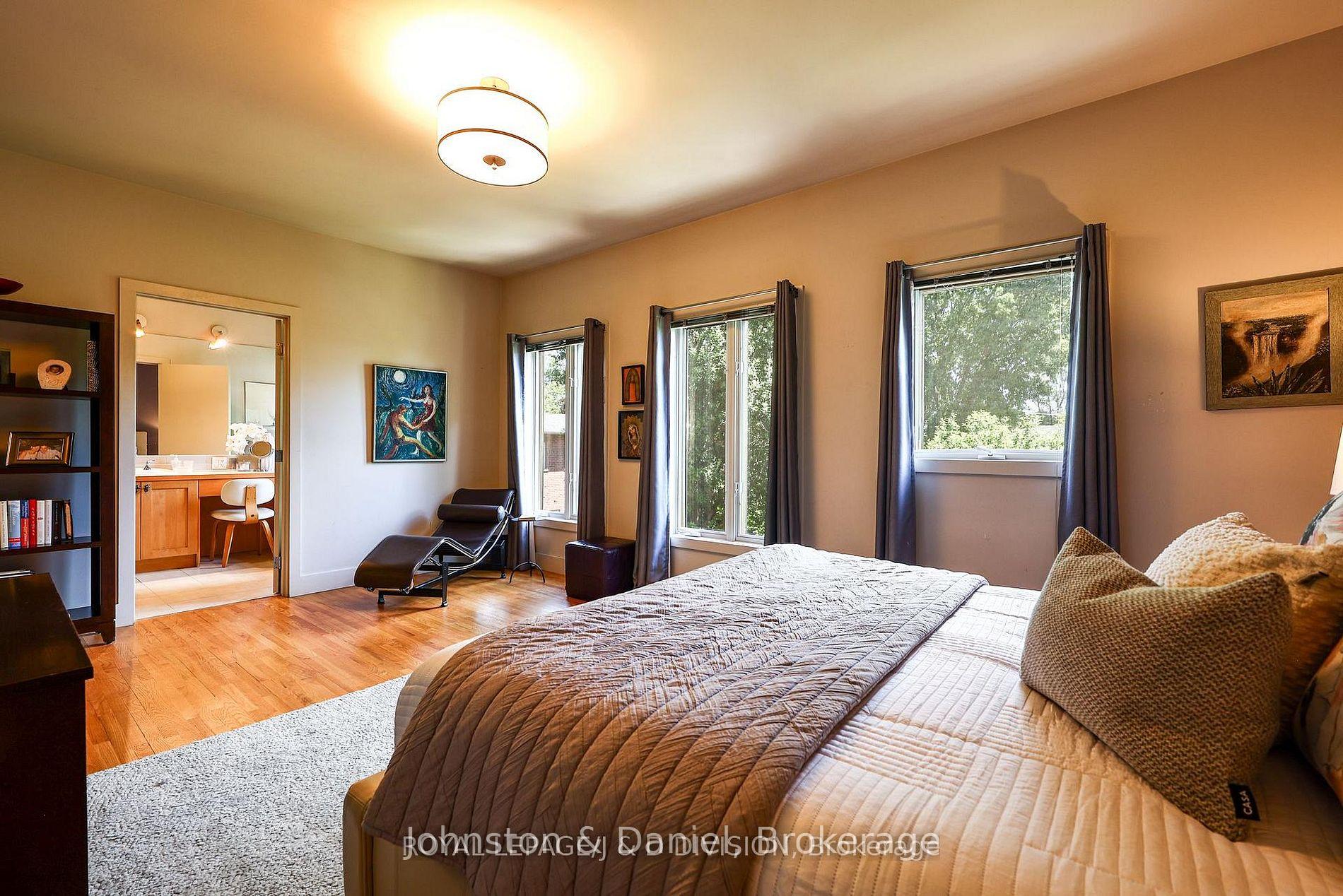 Photo 19 of 181 Rumsey Road, Toronto, Leaside — HOMEH