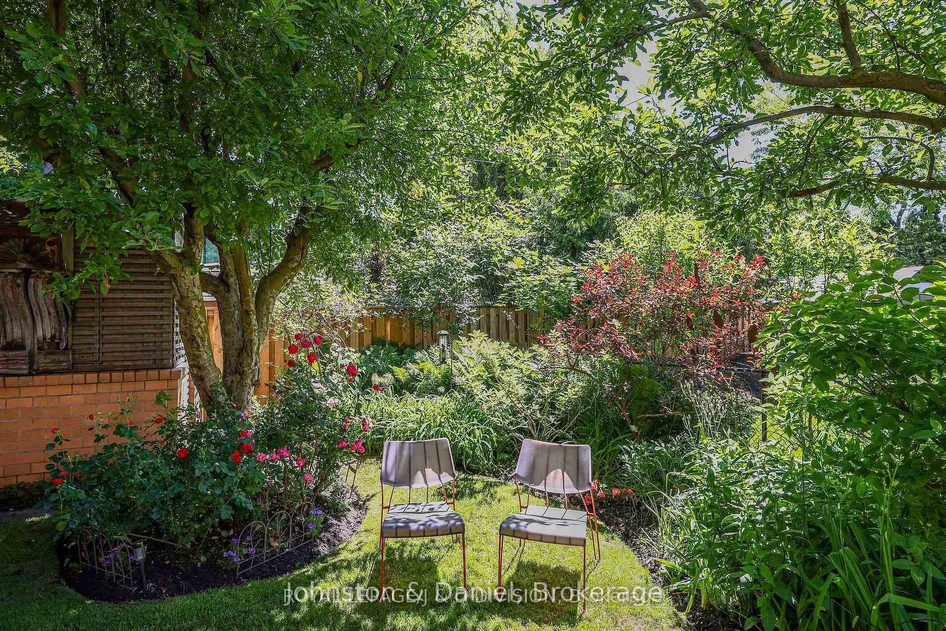 Photo 34 of 181 Rumsey Road, Toronto, Leaside — HOMEH