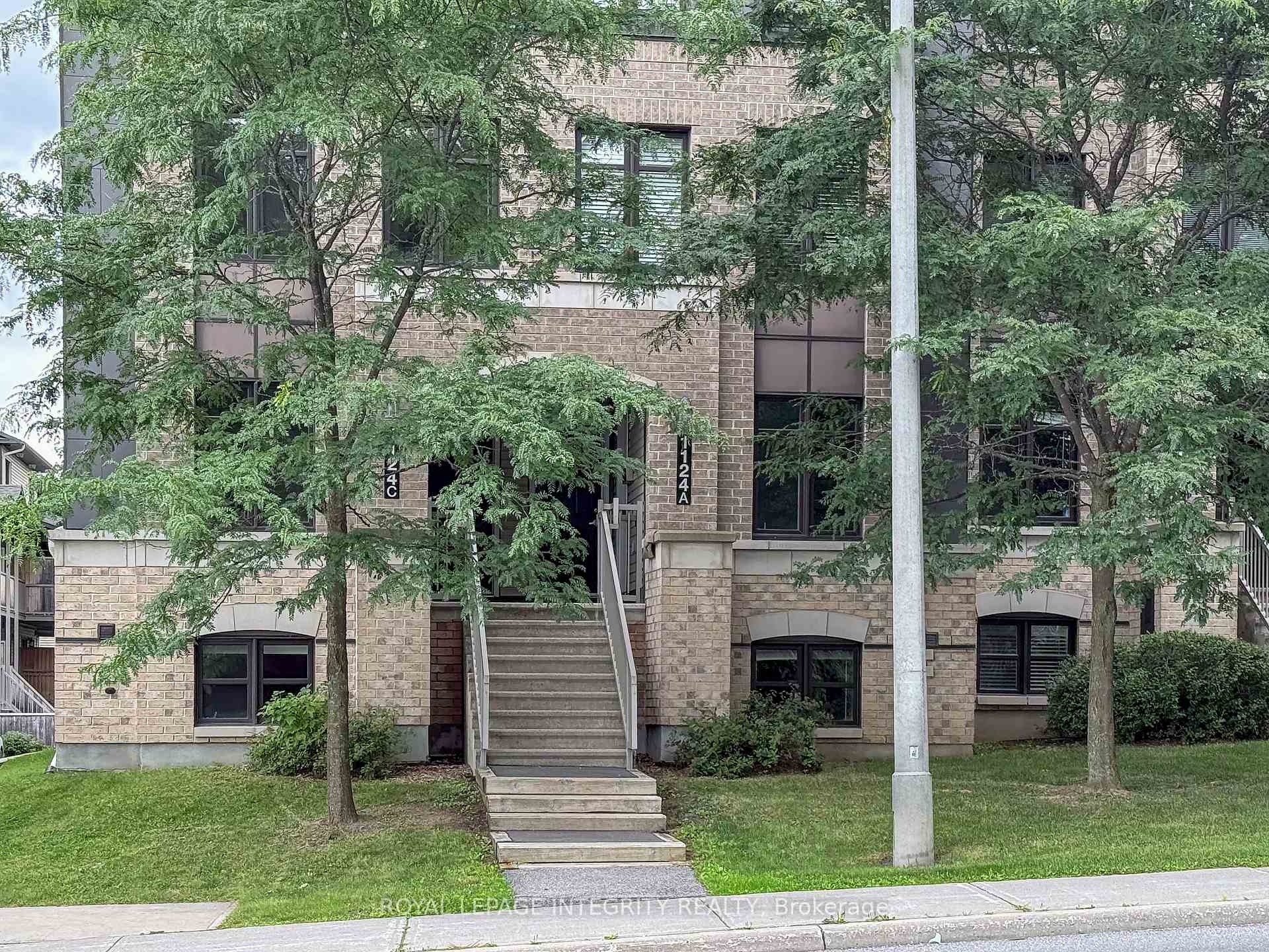 Photo 1 of Unit D, 1124 Klondike Road, Ottawa, Kanata - Morgan's Grant/South March — HOMEH