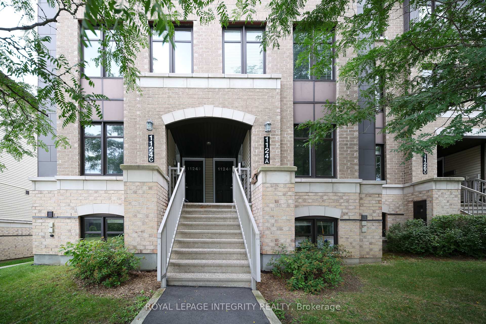 Photo 2 of Unit D, 1124 Klondike Road, Ottawa, Kanata - Morgan's Grant/South March — HOMEH