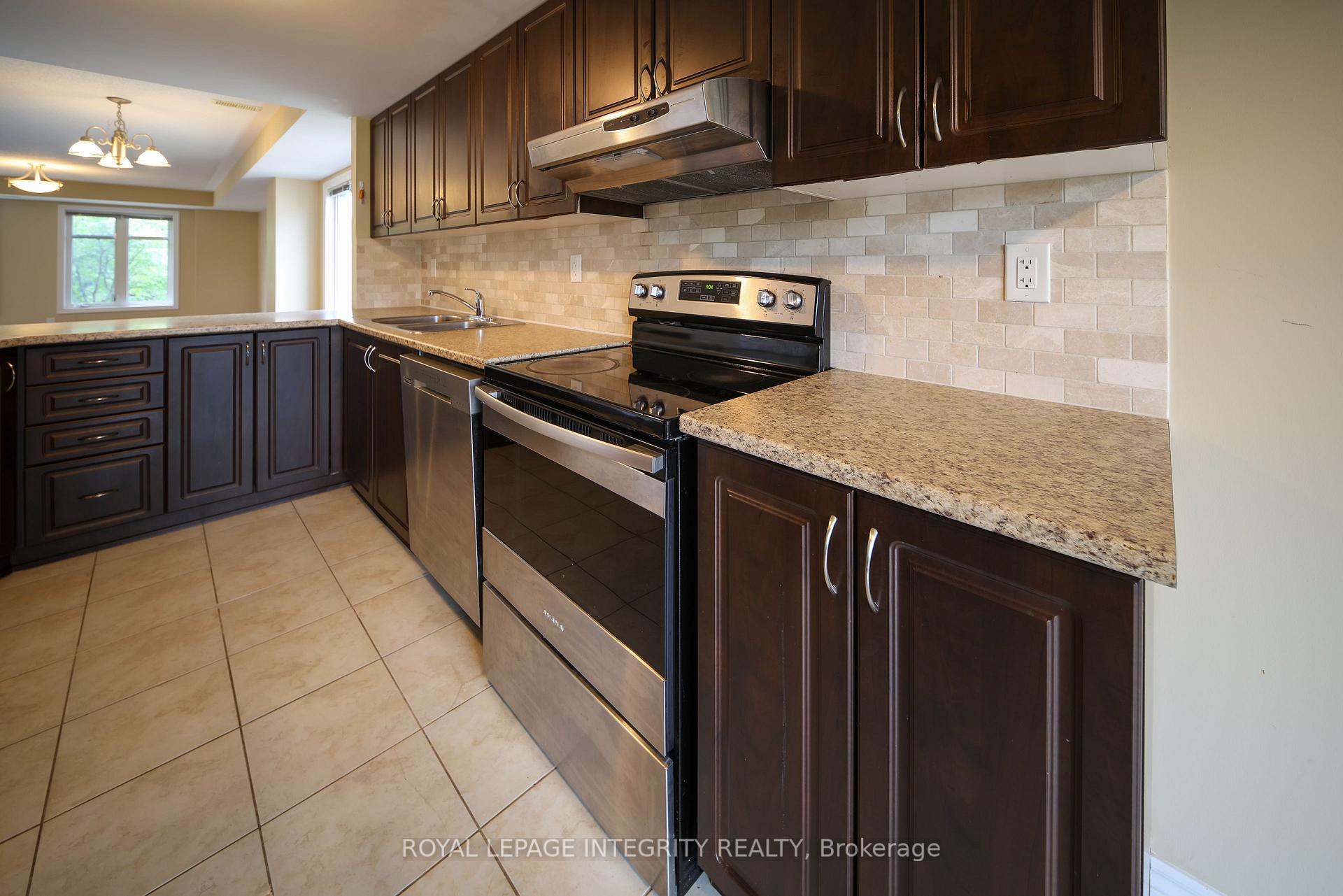 Photo 9 of Unit D, 1124 Klondike Road, Ottawa, Kanata - Morgan's Grant/South March — HOMEH