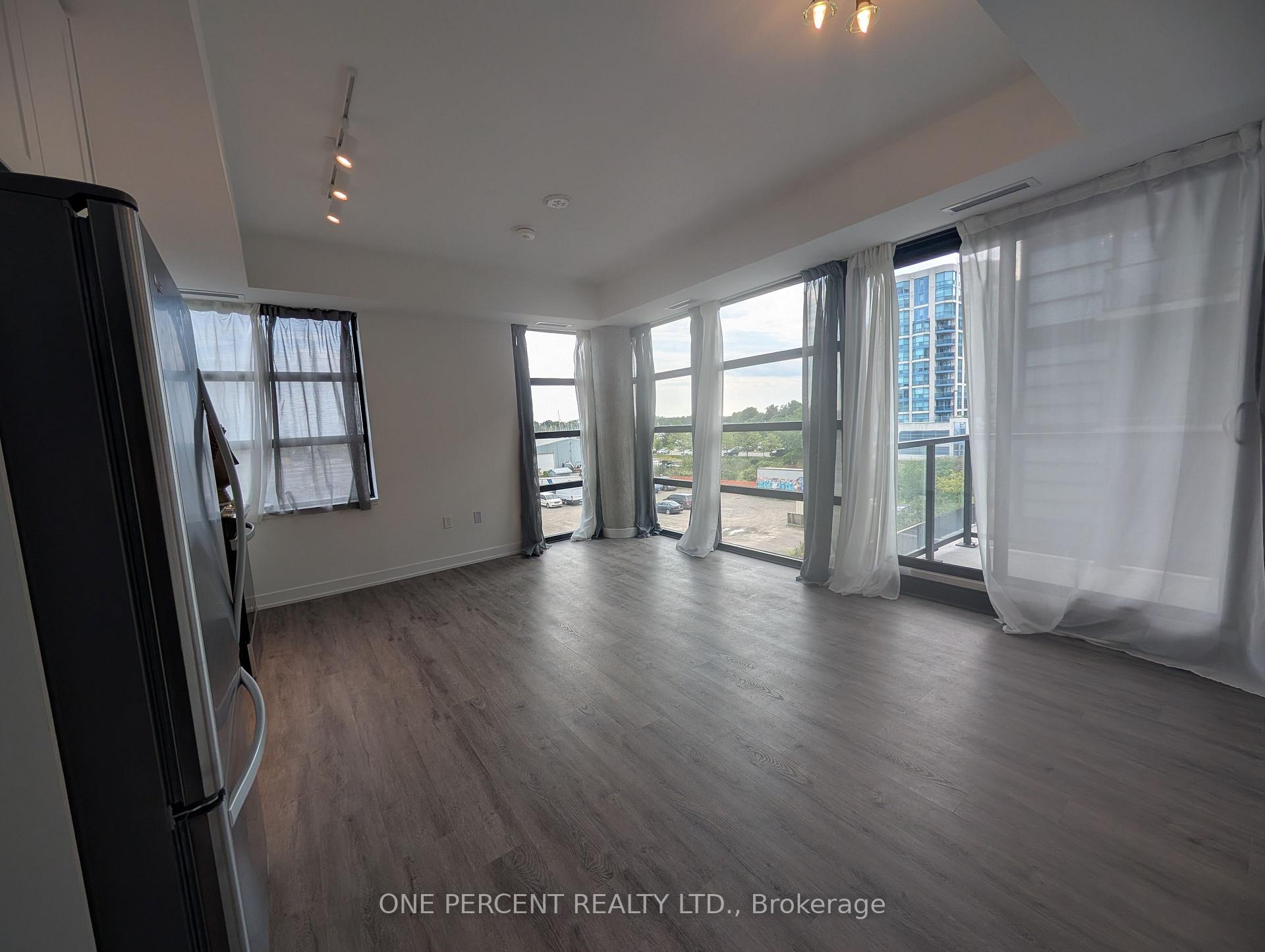 Photo of Unit 334, 1614 Charles Street