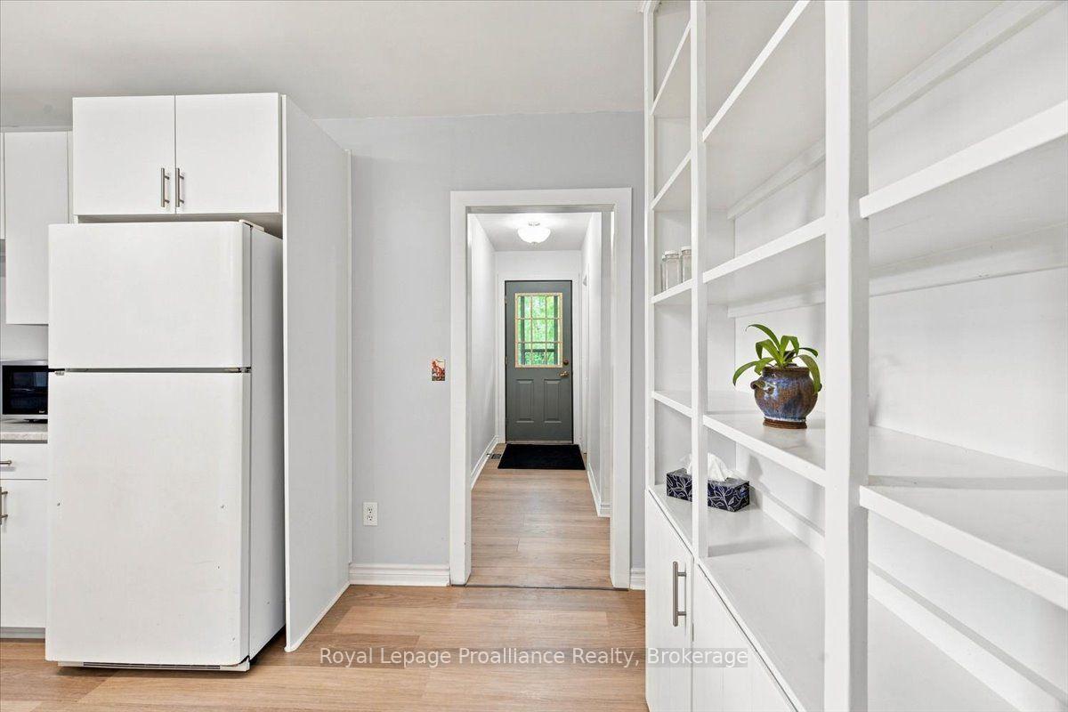 Photo 5 of 224 Zion Road, Belleville, Thurlow Ward — HOMEH
