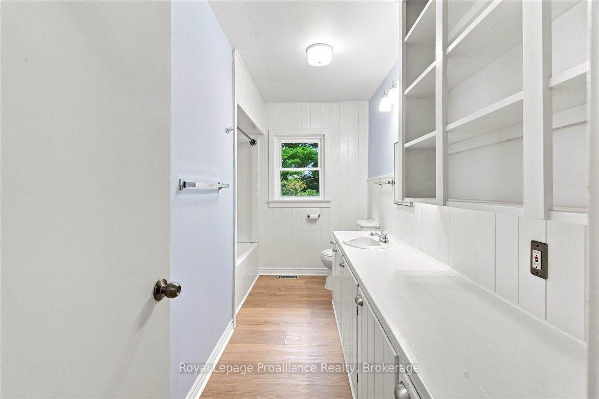 Photo 14 of 224 Zion Road, Belleville, Thurlow Ward — HOMEH