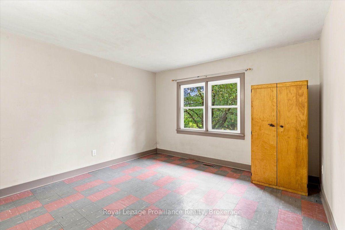Photo 18 of 224 Zion Road, Belleville, Thurlow Ward — HOMEH