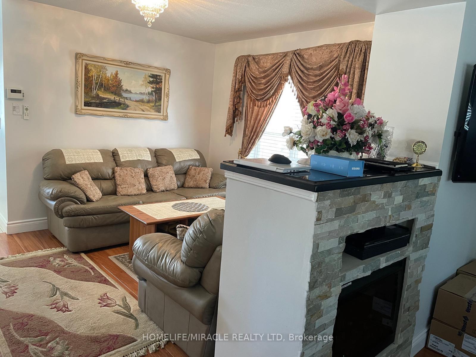 Photo 13 of 142 Coulthard Boulevard, Cambridge, Fiddlesticks — HOMEH