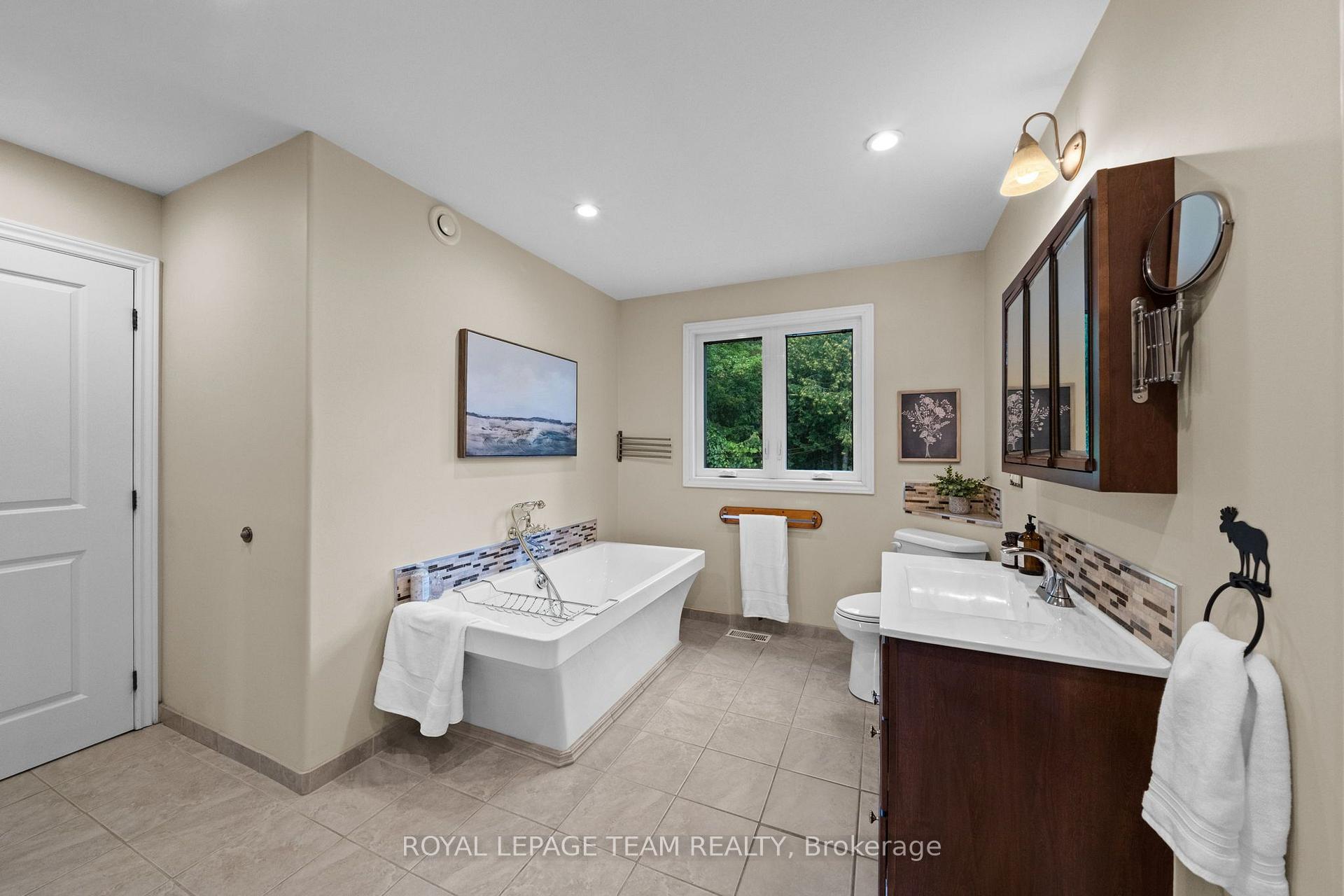 Photo 14 of 134 Cedar Cove Road, Lanark Highlands, Lanark Highlands (Darling) Twp — HOMEH