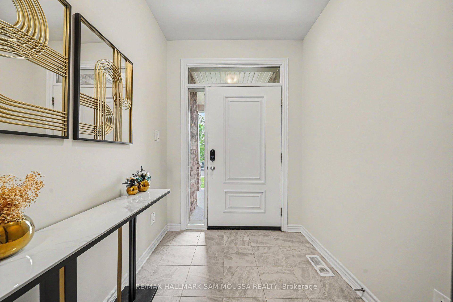 Photo 6 of 490 Central Park Boulevard, Russell, Village of Russell — HOMEH