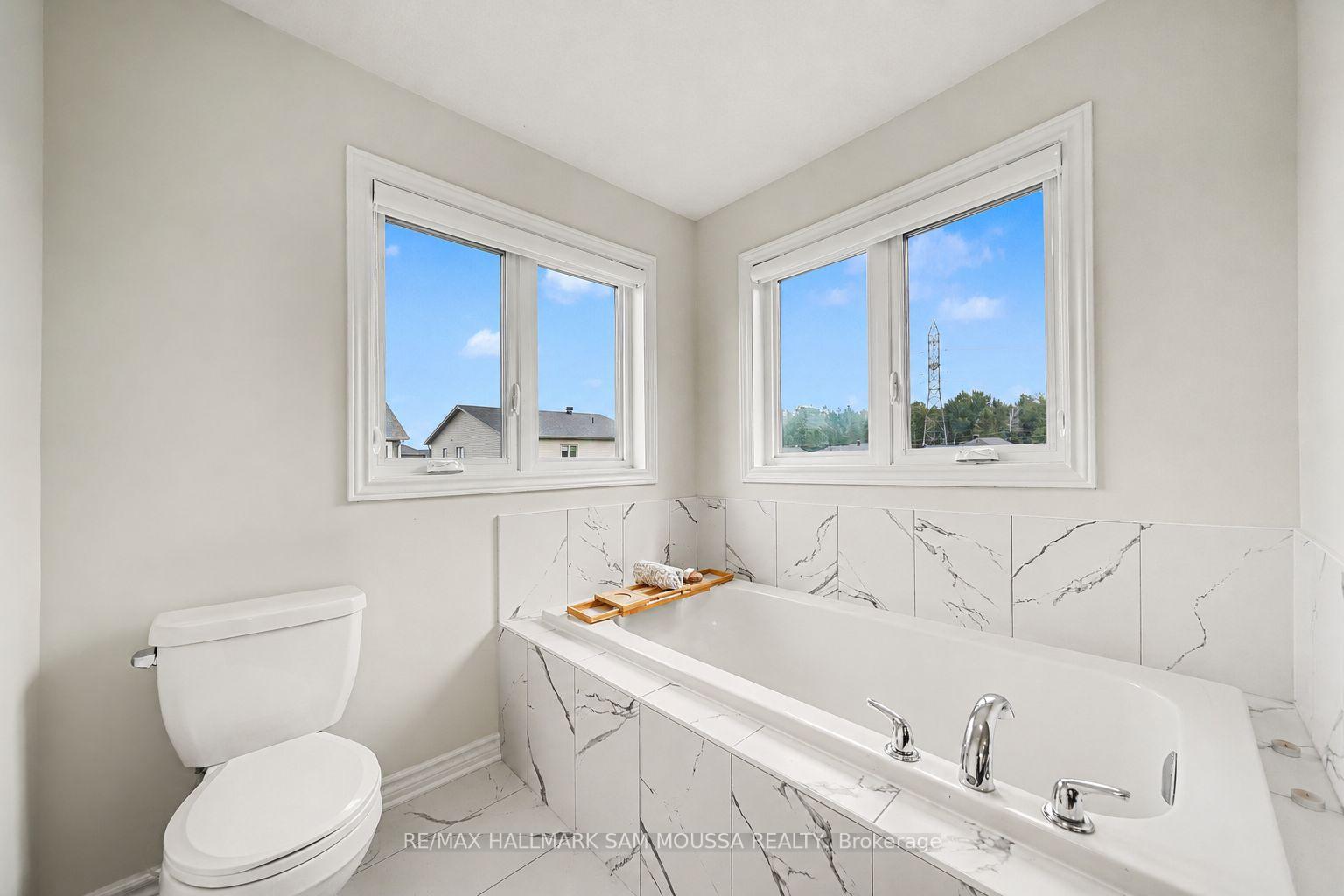 Photo 31 of 490 Central Park Boulevard, Russell, Village of Russell — HOMEH