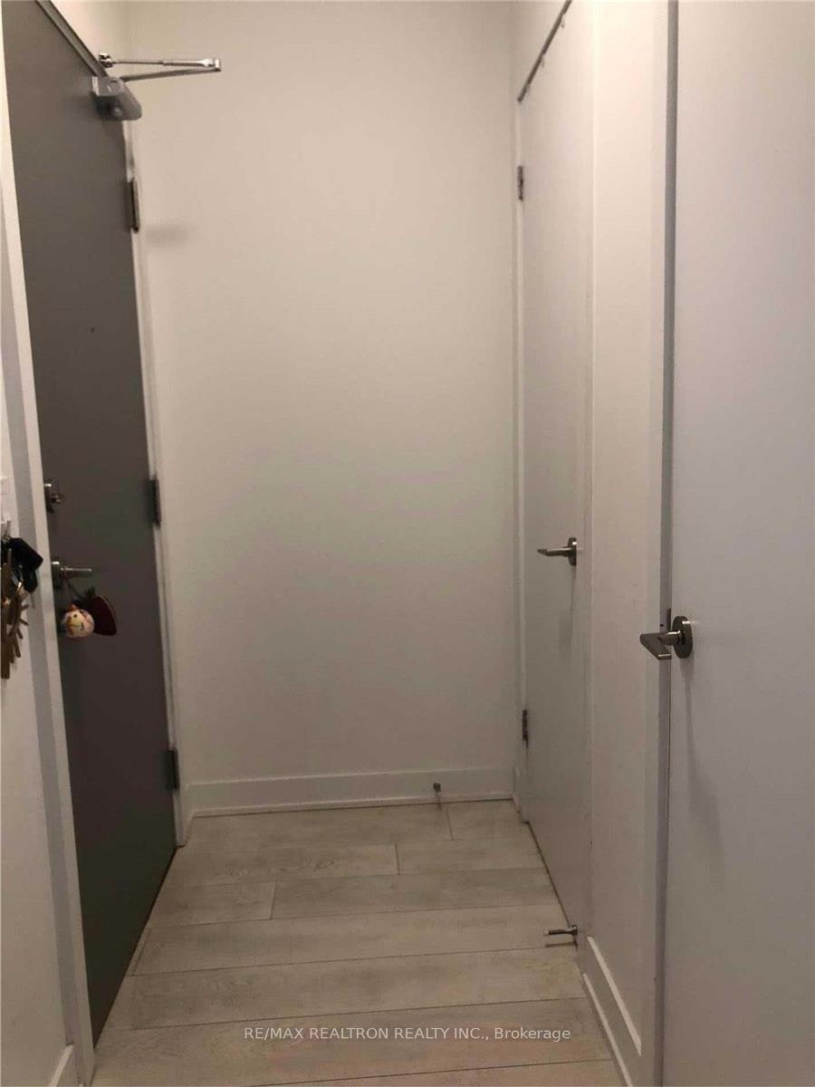 Photo 2 of Unit 1109, 169 Fort York Boulevard, Toronto, Niagara — HOMEH