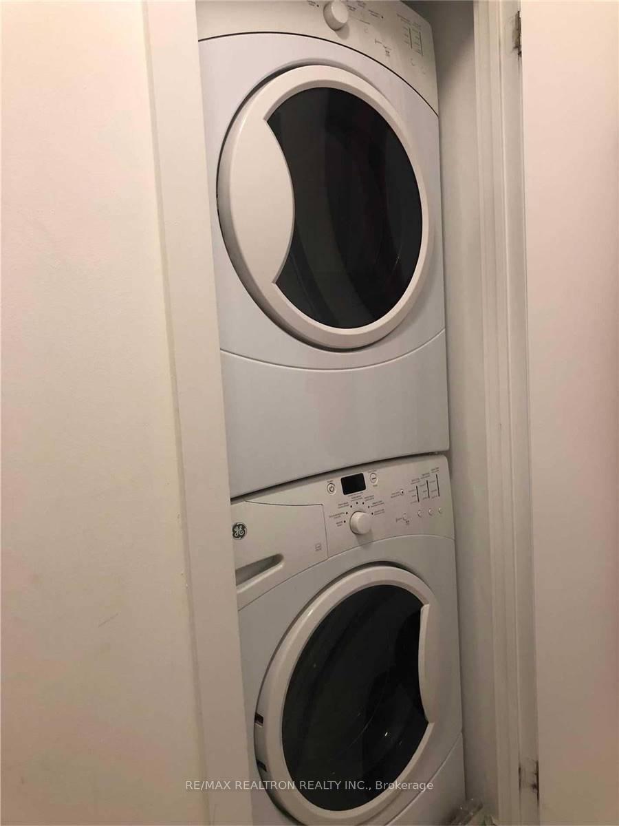 Photo 11 of Unit 1109, 169 Fort York Boulevard, Toronto, Niagara — HOMEH