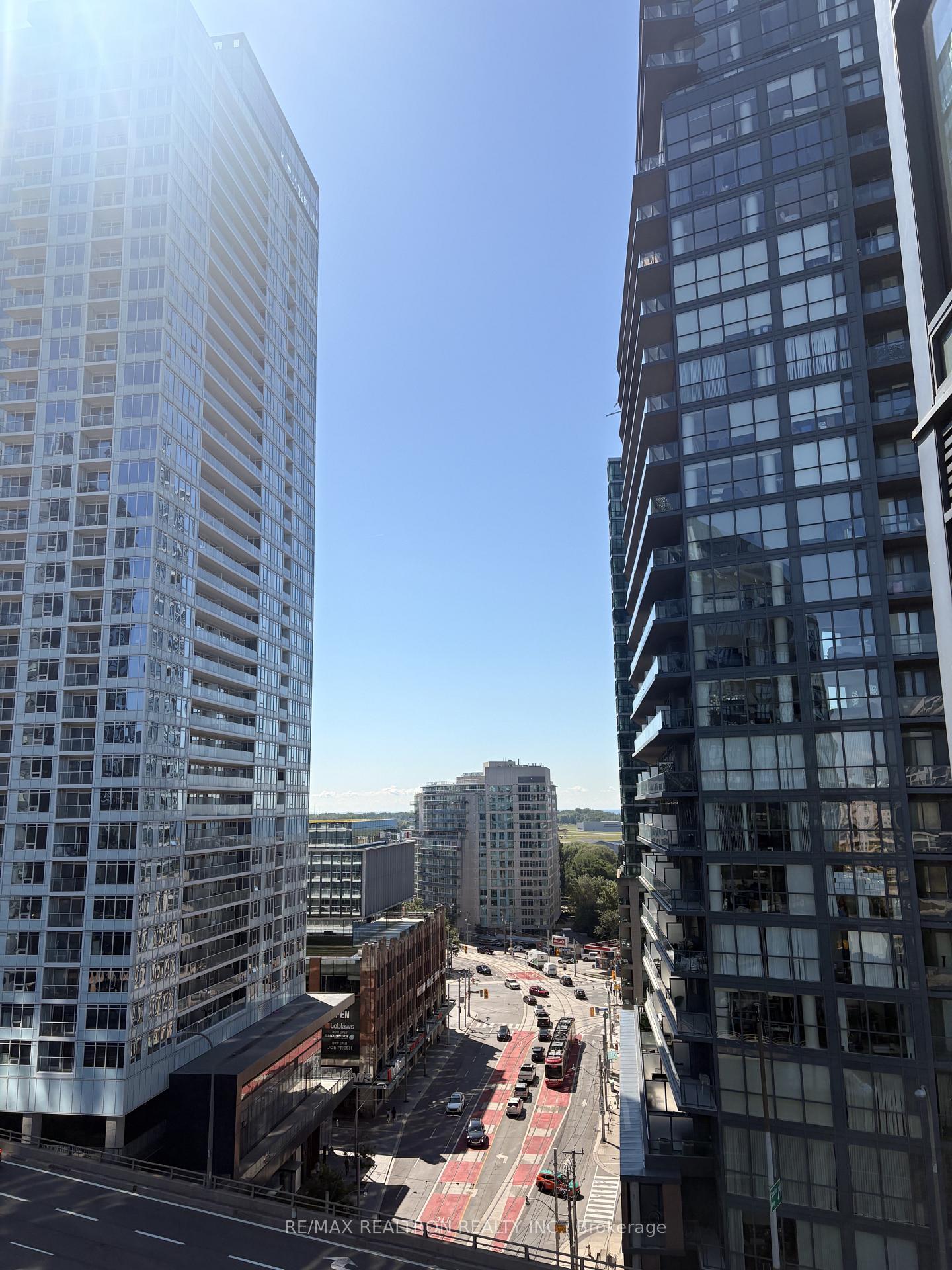 Photo 12 of Unit 1109, 169 Fort York Boulevard, Toronto, Niagara — HOMEH