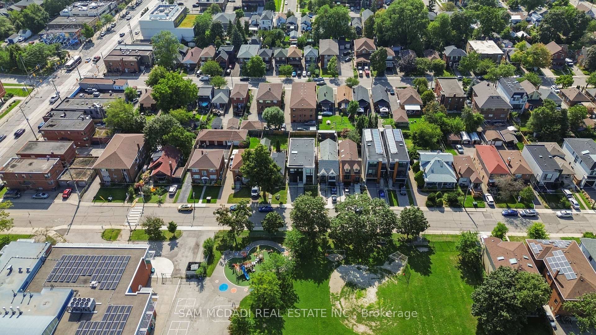 Photo 40 of 24 Twenty First Street, Etobicoke, New Toronto — HOMEH