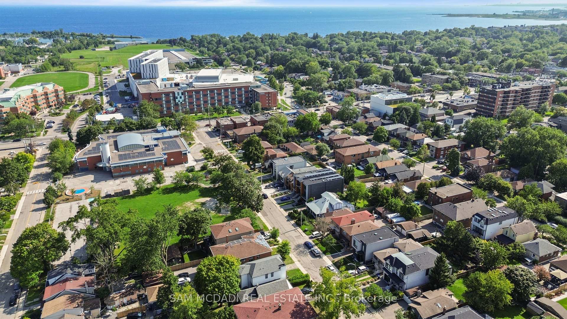 Photo 41 of 24 Twenty First Street, Etobicoke, New Toronto — HOMEH