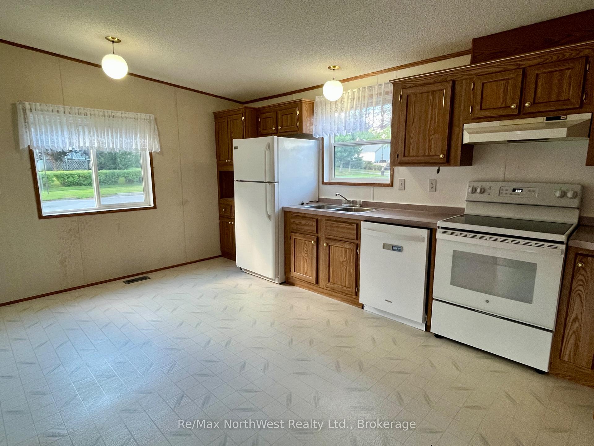 Photo 3 of 12 Rawn Road, Atikokan — HOMEH