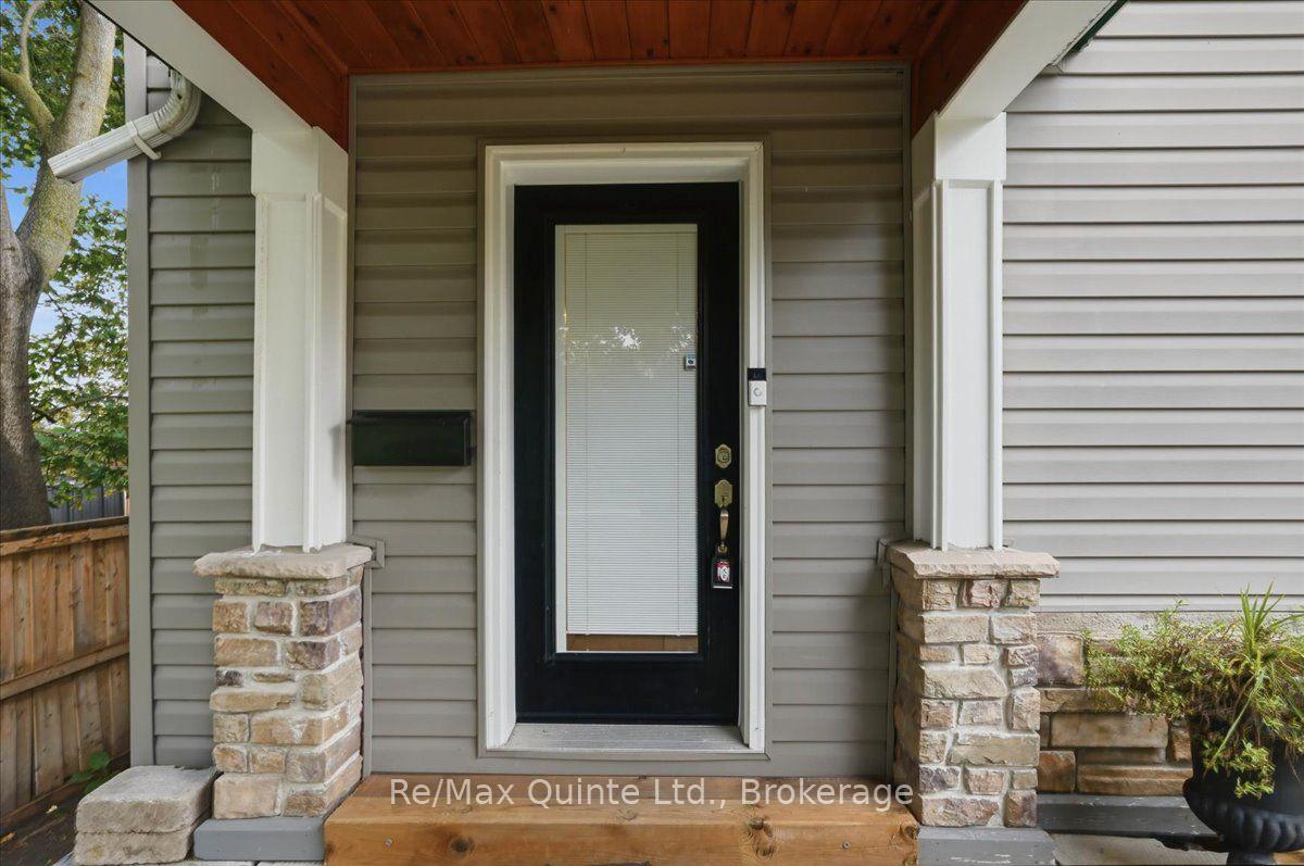 Photo 3 of 225 Bleecker Avenue, Belleville, Belleville Ward — HOMEH
