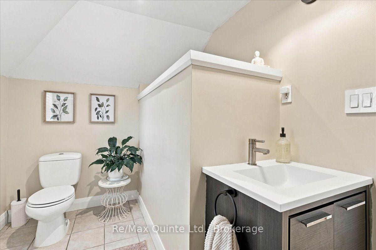 Photo 21 of 225 Bleecker Avenue, Belleville, Belleville Ward — HOMEH