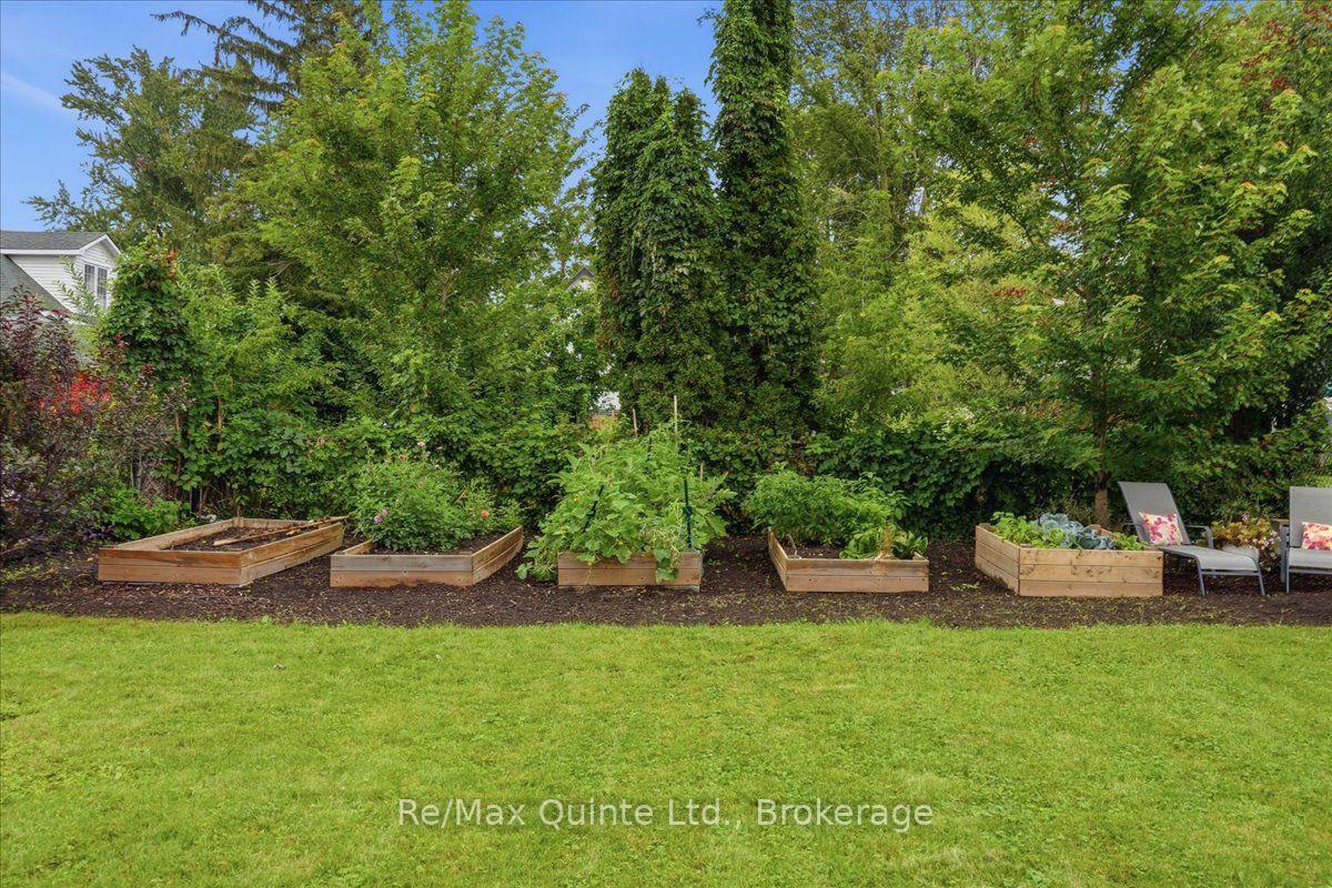 Photo 44 of 225 Bleecker Avenue, Belleville, Belleville Ward — HOMEH