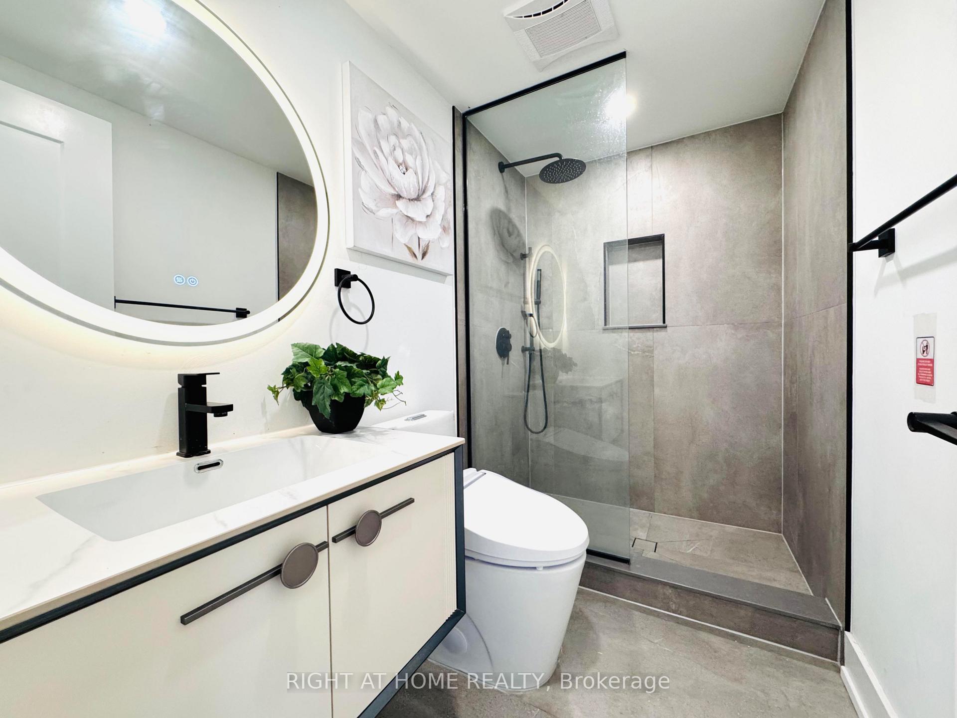 Photo 39 of 28 Pendeen Avenue, Toronto, Rockcliffe-Smythe — HOMEH