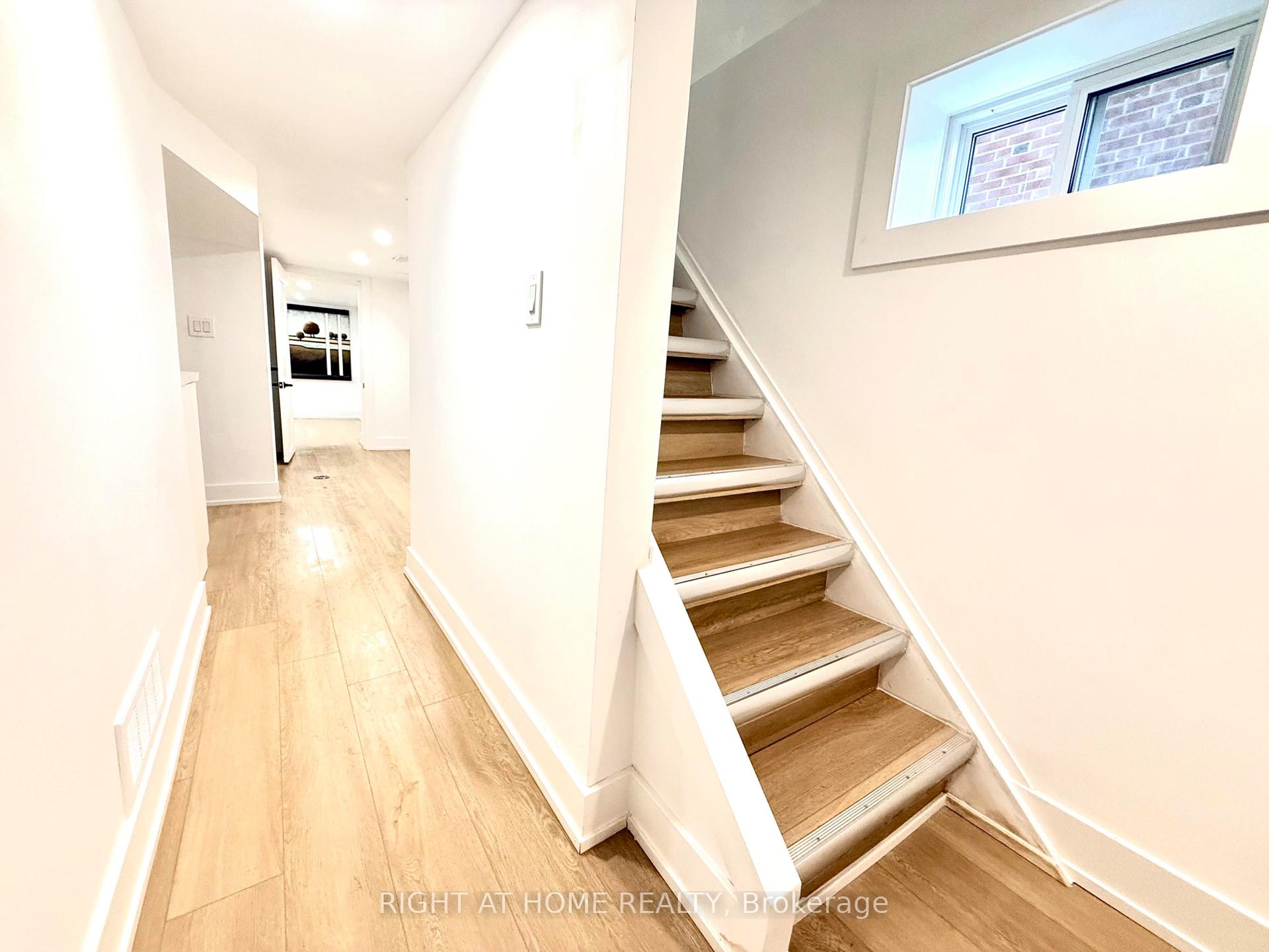 Photo 43 of 28 Pendeen Avenue, Toronto, Rockcliffe-Smythe — HOMEH