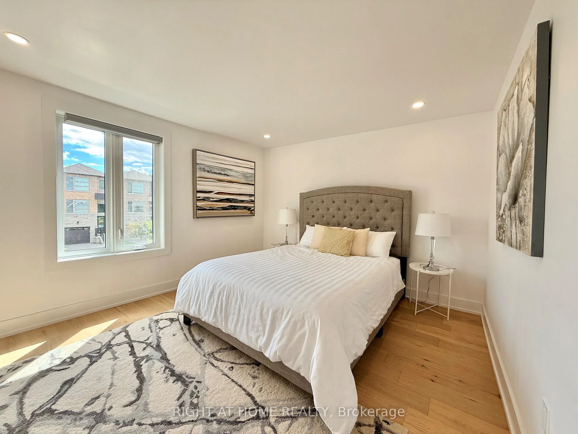 Photo 28 of 28 Pendeen Avenue, Toronto, Rockcliffe-Smythe — HOMEH
