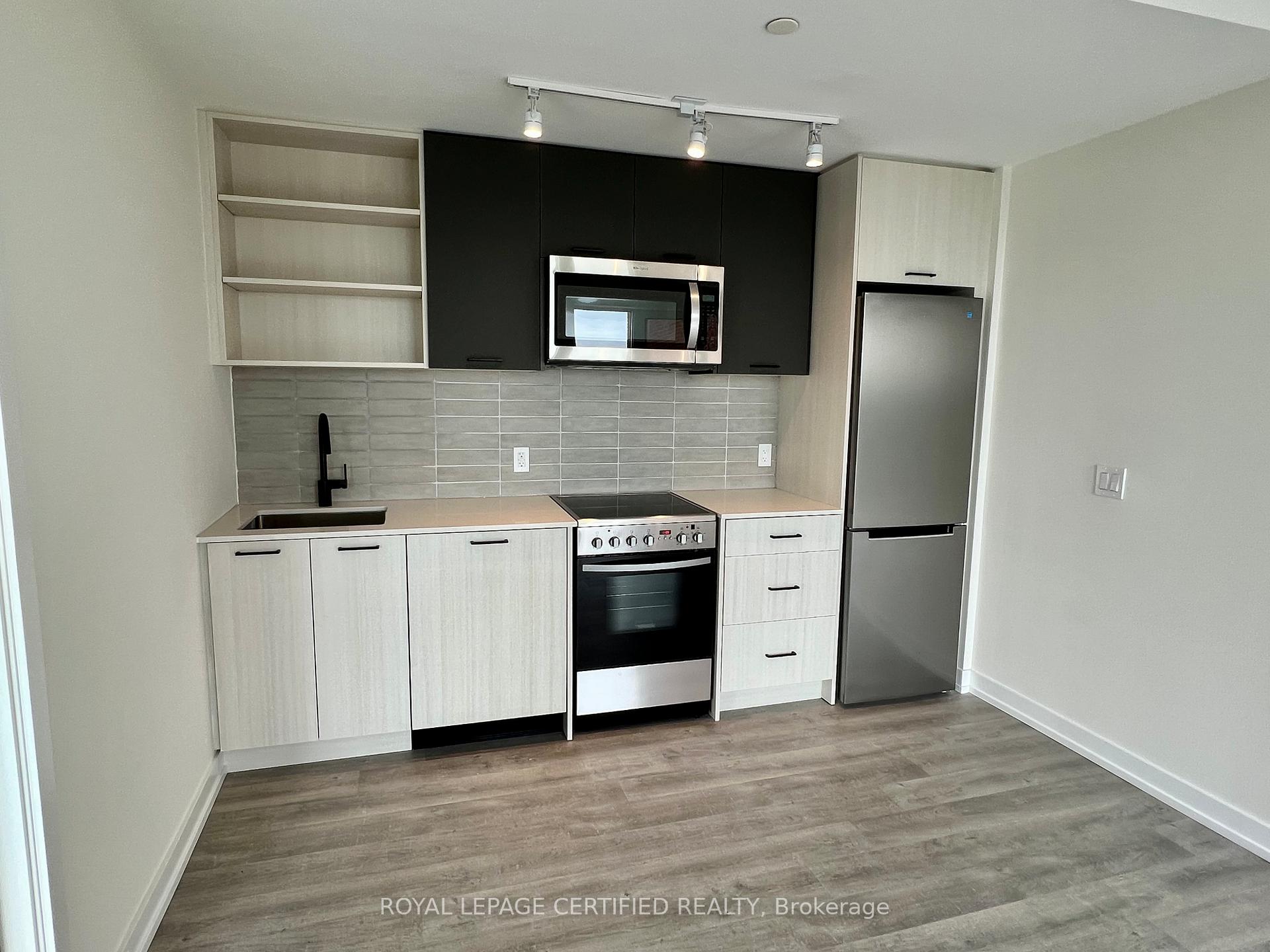 Photo 7 of Unit 703, 2300 St. Clair Avenue W, Toronto, Junction Area — HOMEH