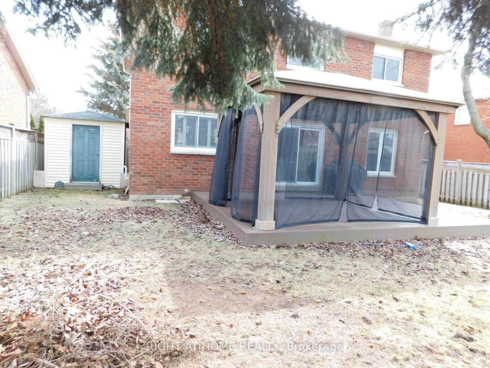 Photo 4 of 128 William Stephenson Drive, Whitby, Blue Grass Meadows — HOMEH