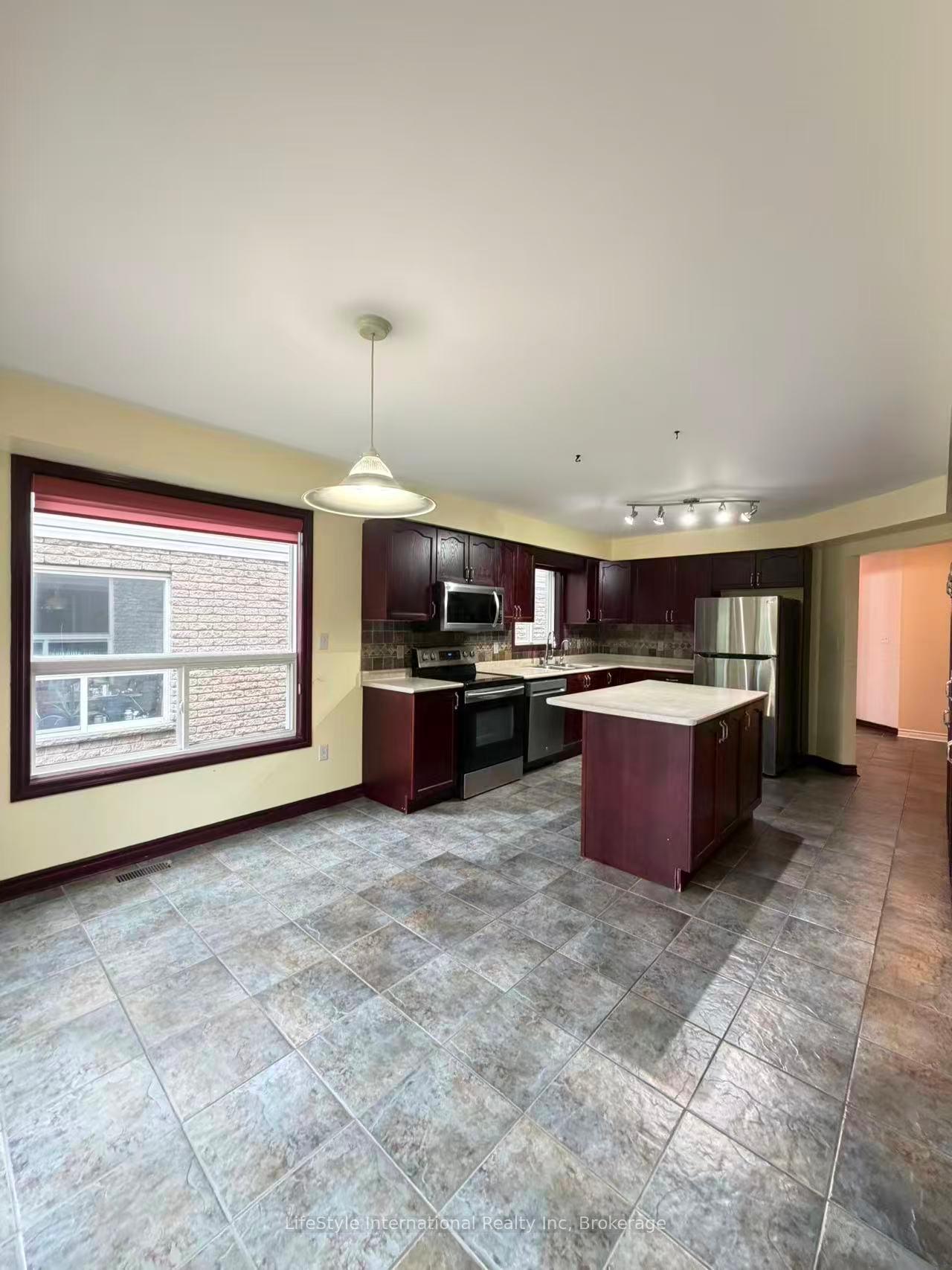 Photo 67 of Unit Main Unit, 16 Lynch Circle, Guelph, Pineridge/Westminster Woods — HOMEH