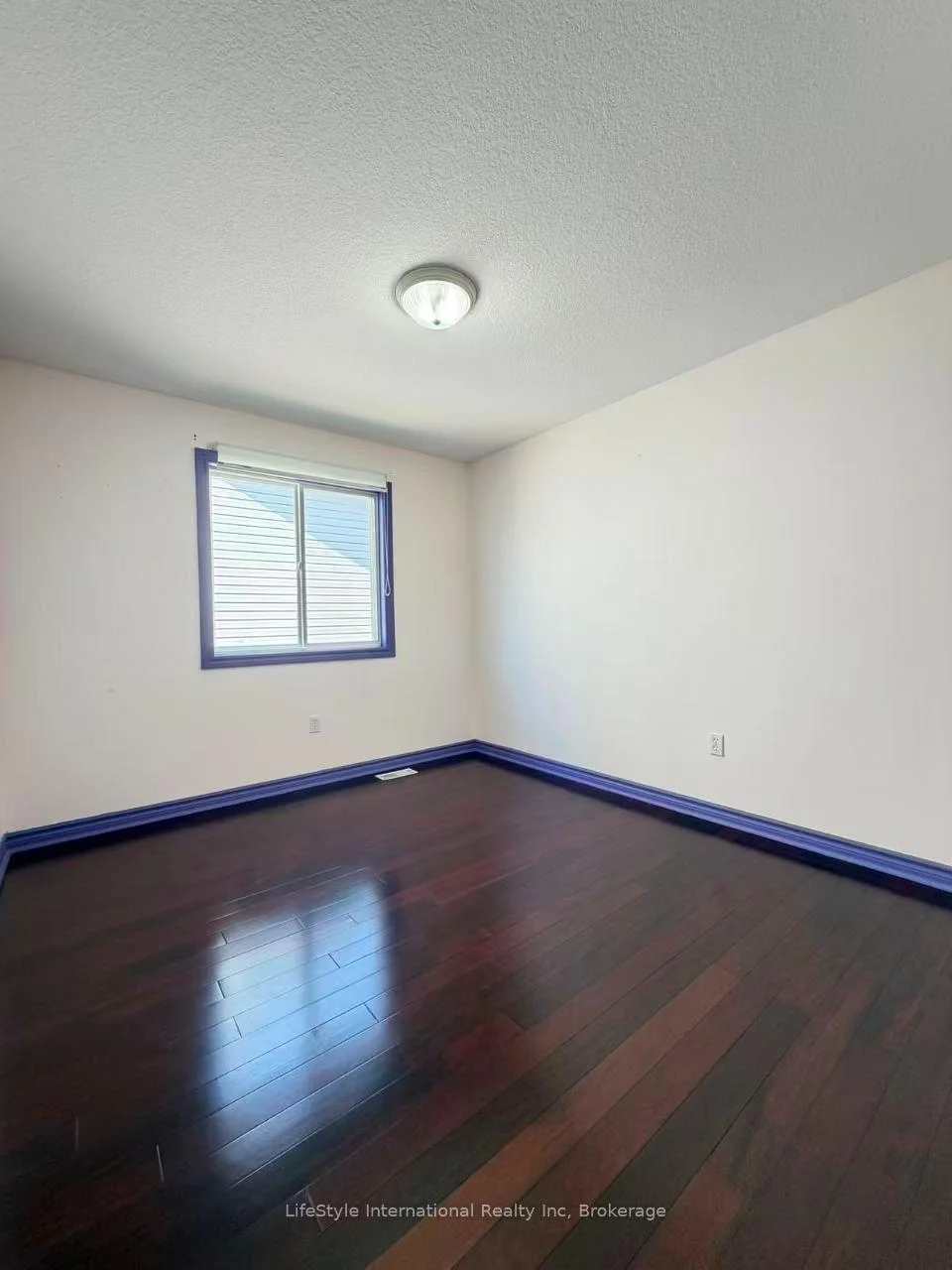Photo 28 of Unit Main Unit, 16 Lynch Circle, Guelph, Pineridge/Westminster Woods — HOMEH