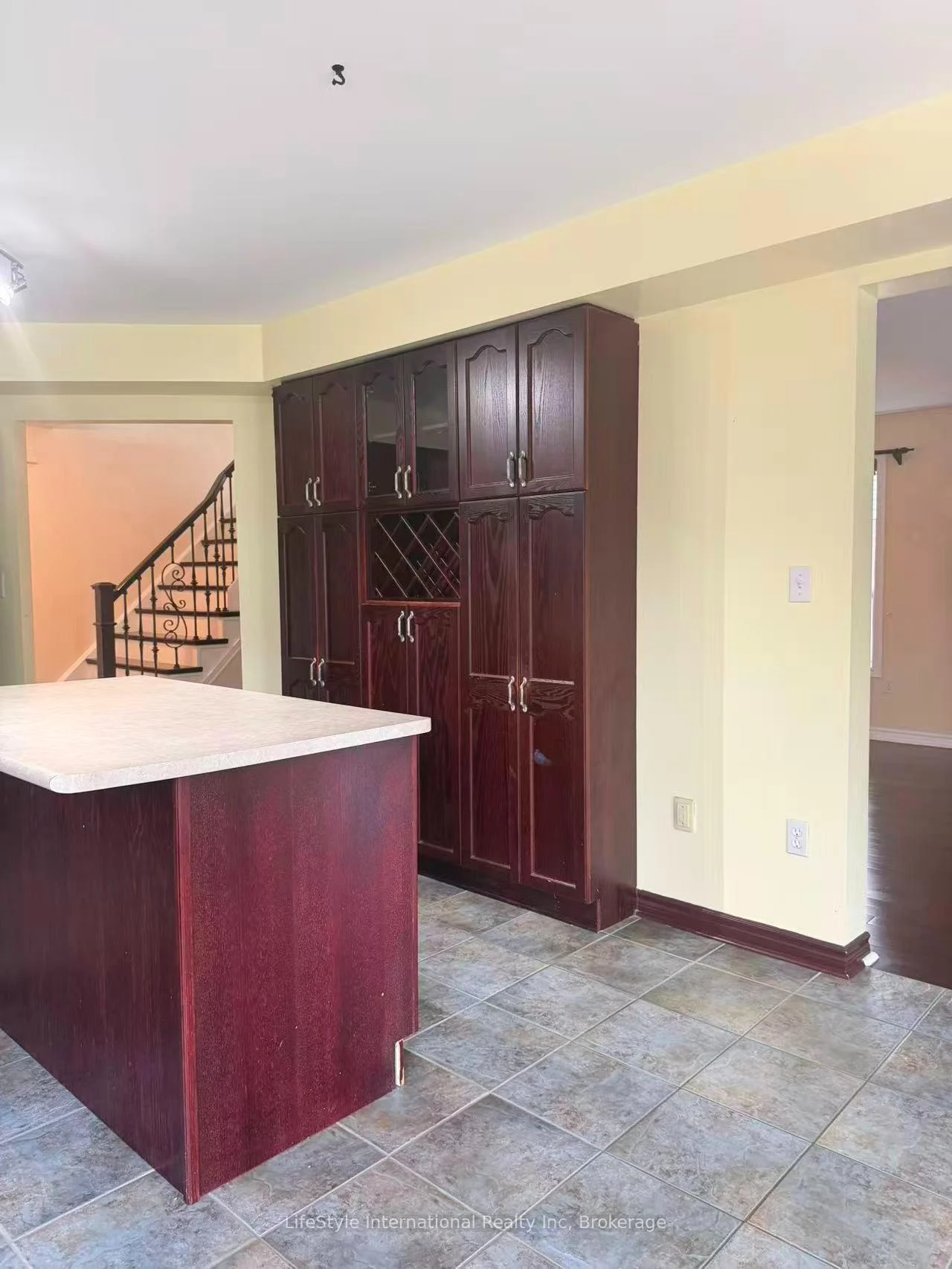 Photo 74 of Unit Main Unit, 16 Lynch Circle, Guelph, Pineridge/Westminster Woods — HOMEH