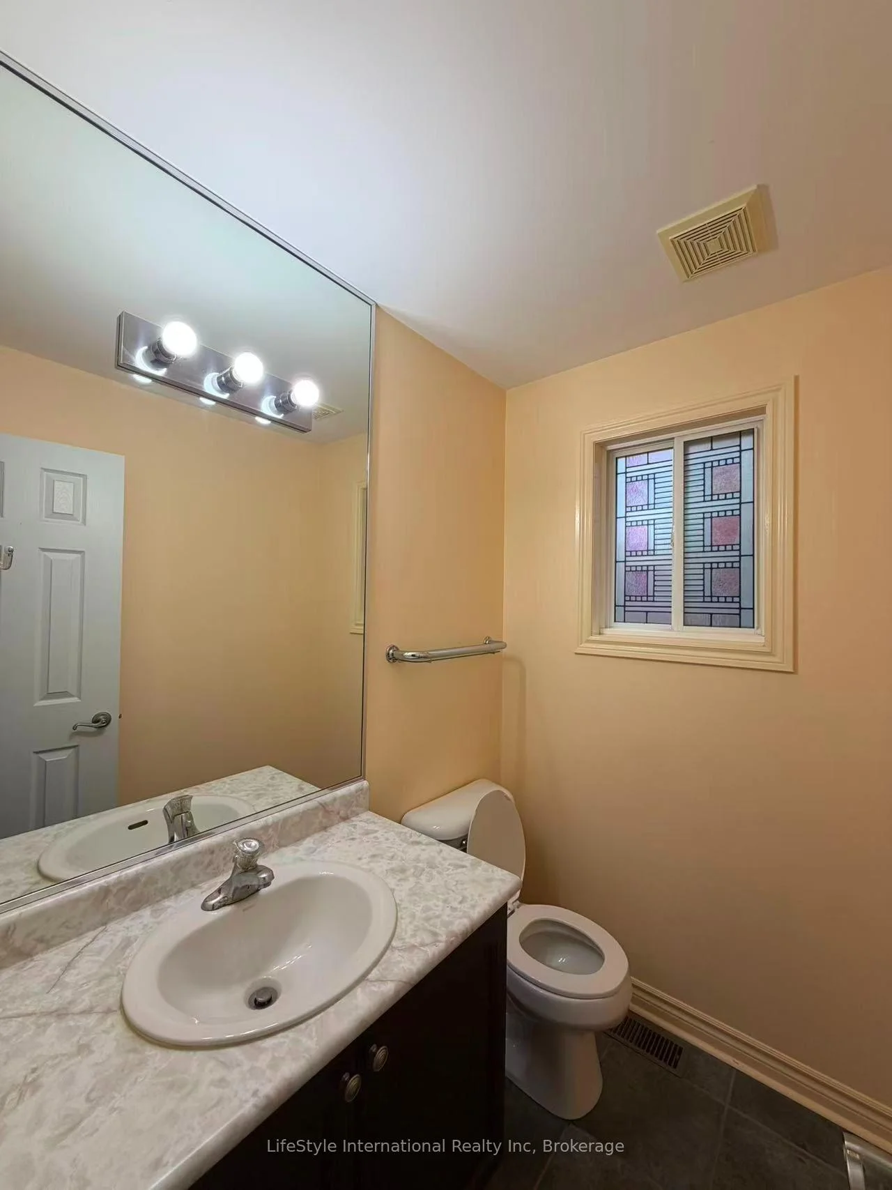 Photo 79 of Unit Main Unit, 16 Lynch Circle, Guelph, Pineridge/Westminster Woods — HOMEH