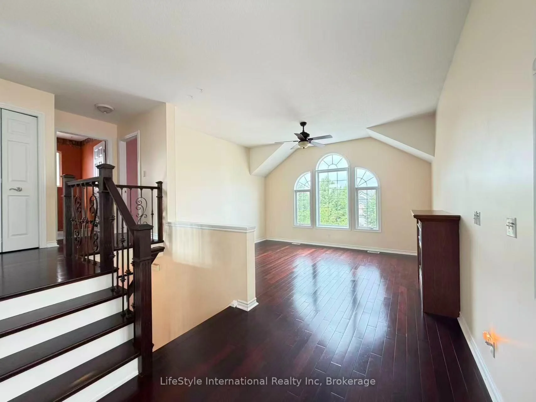 Photo 88 of Unit Main Unit, 16 Lynch Circle, Guelph, Pineridge/Westminster Woods — HOMEH