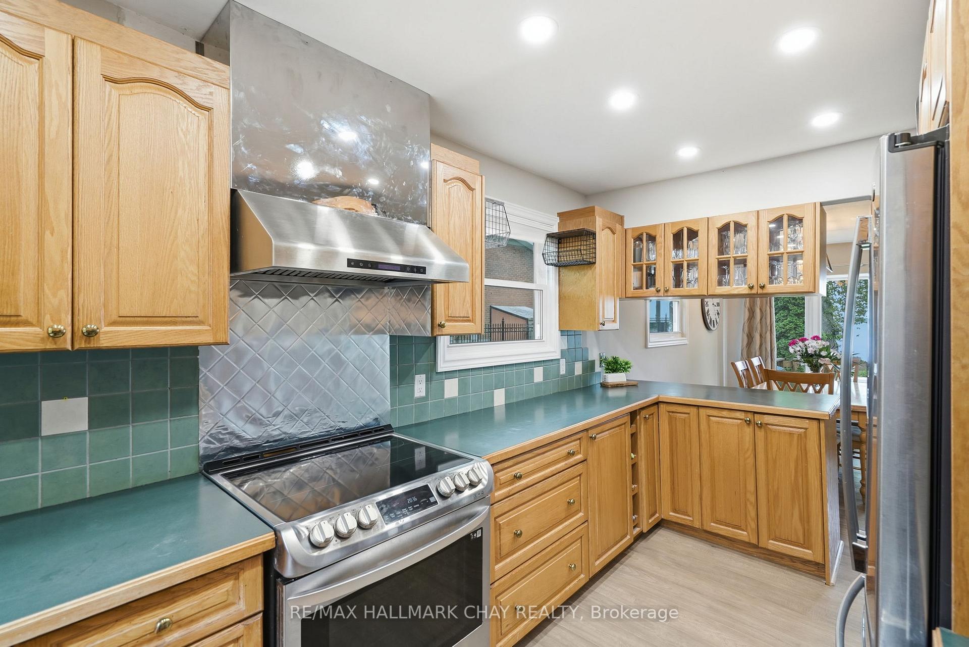 Photo 15 of 2345 Crystal Beach Road, Innisfil, Alcona — HOMEH