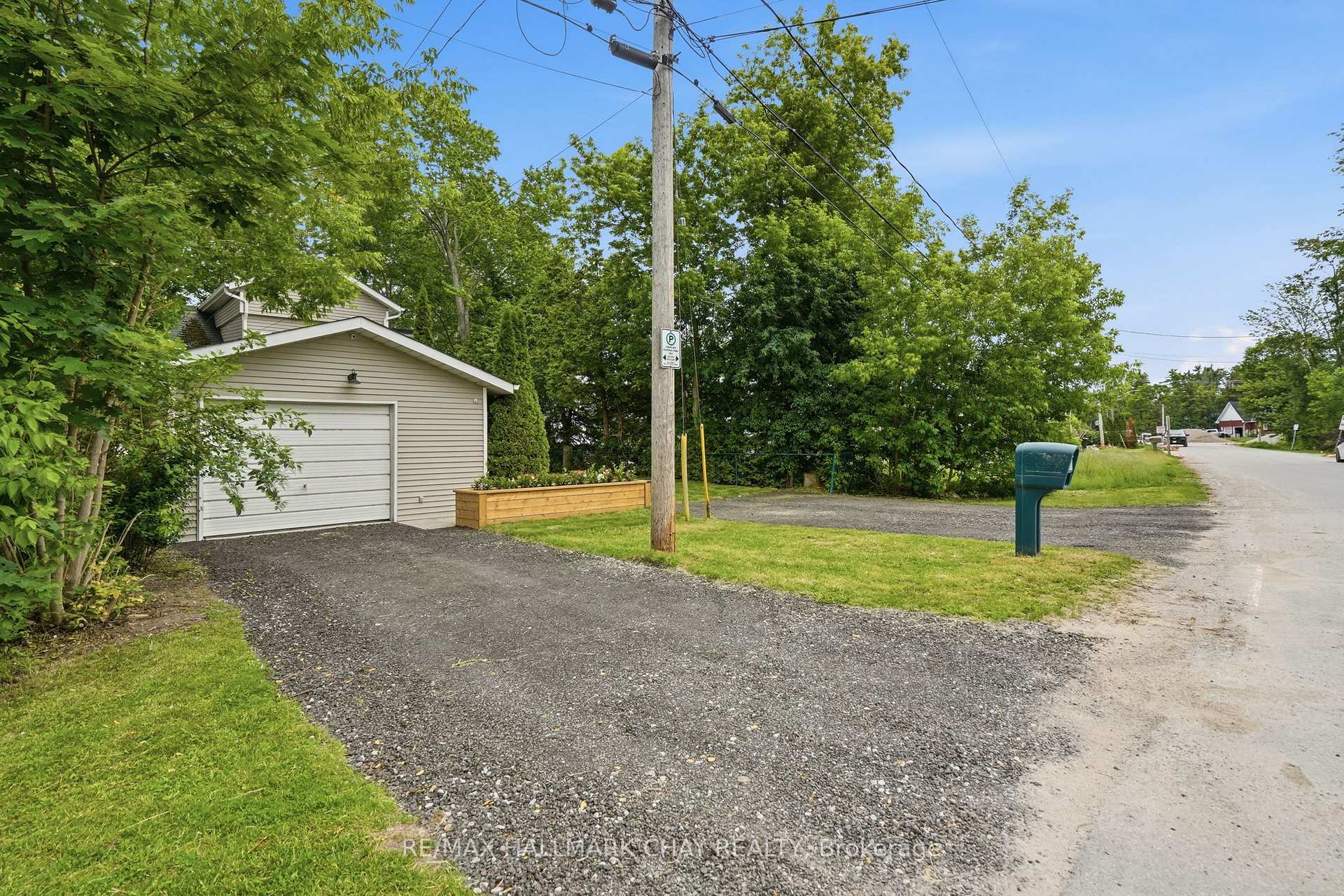 Photo 27 of 2345 Crystal Beach Road, Innisfil, Alcona — HOMEH