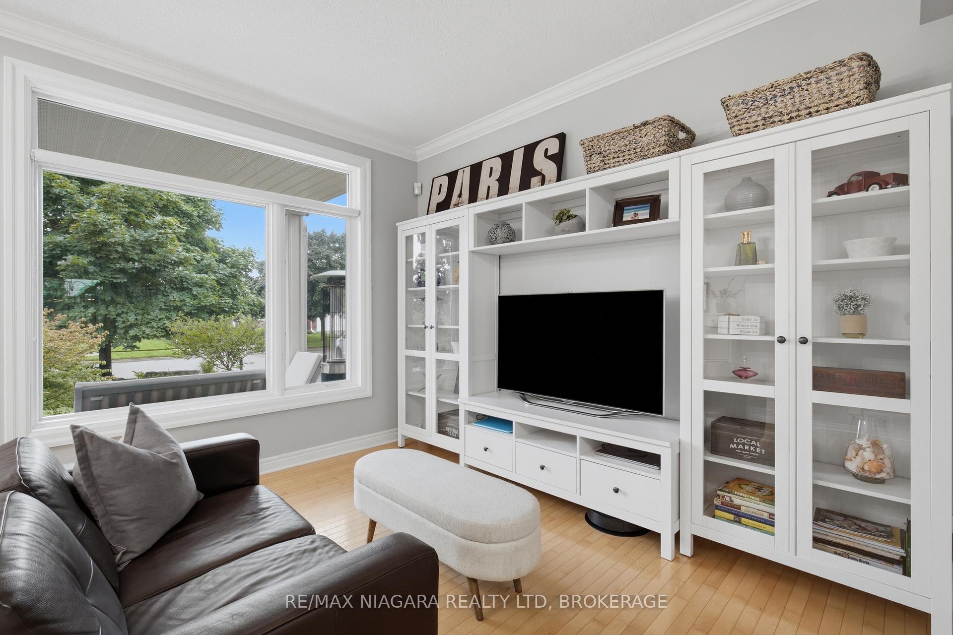 Photo 17 of 15 Cozocar Crescent, St. Catharines, Rykert/Vansickle — HOMEH