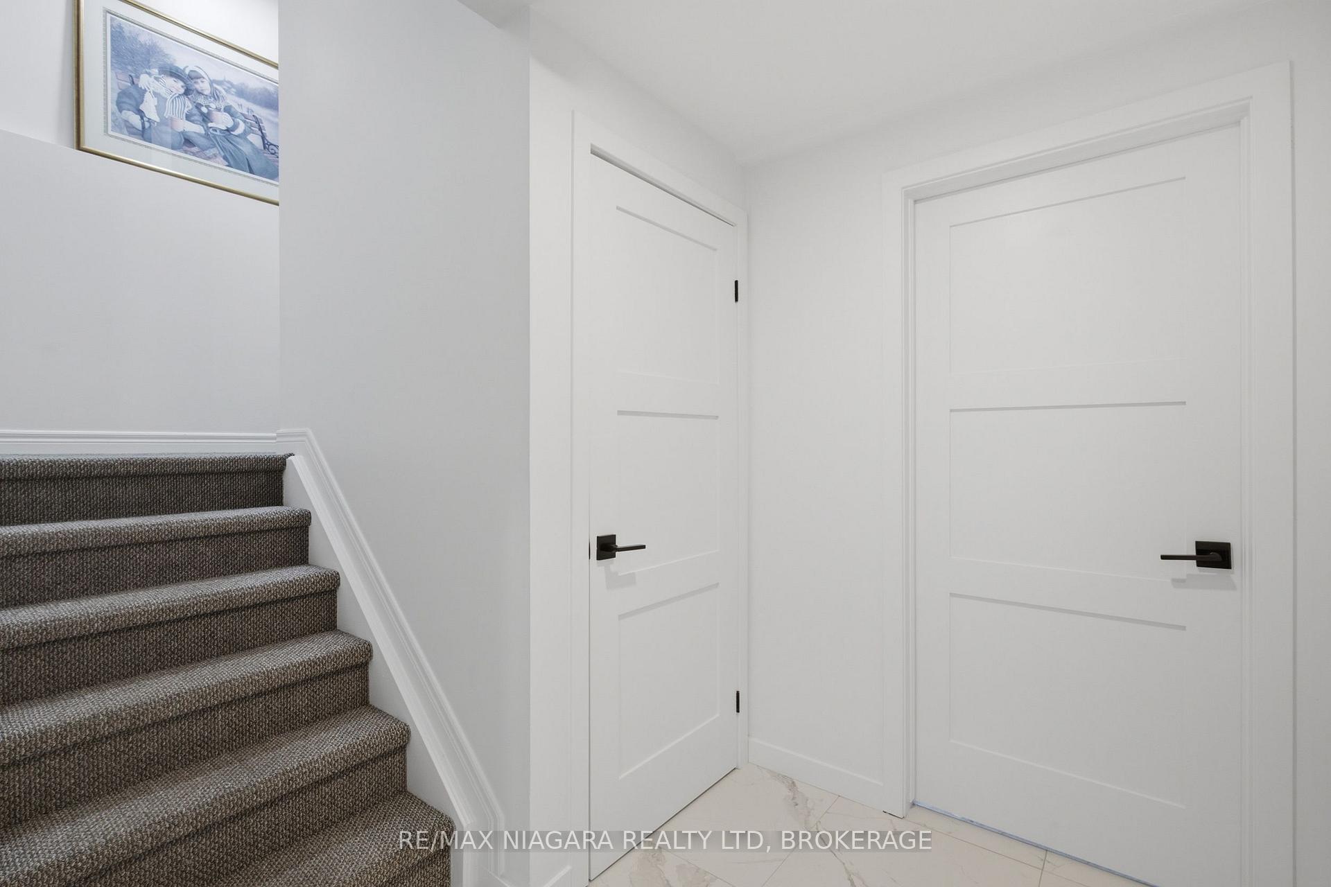 Photo 20 of 15 Cozocar Crescent, St. Catharines, Rykert/Vansickle — HOMEH