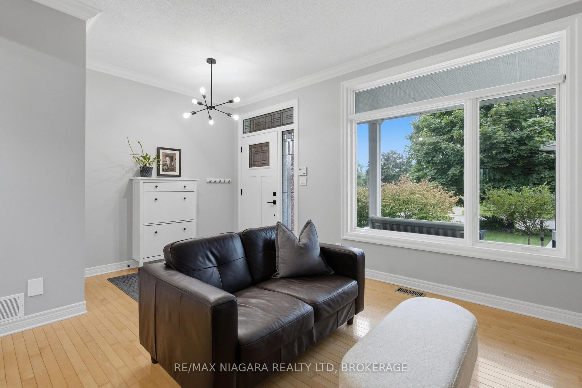 Photo 54 of 15 Cozocar Crescent, St. Catharines, Rykert/Vansickle — HOMEH