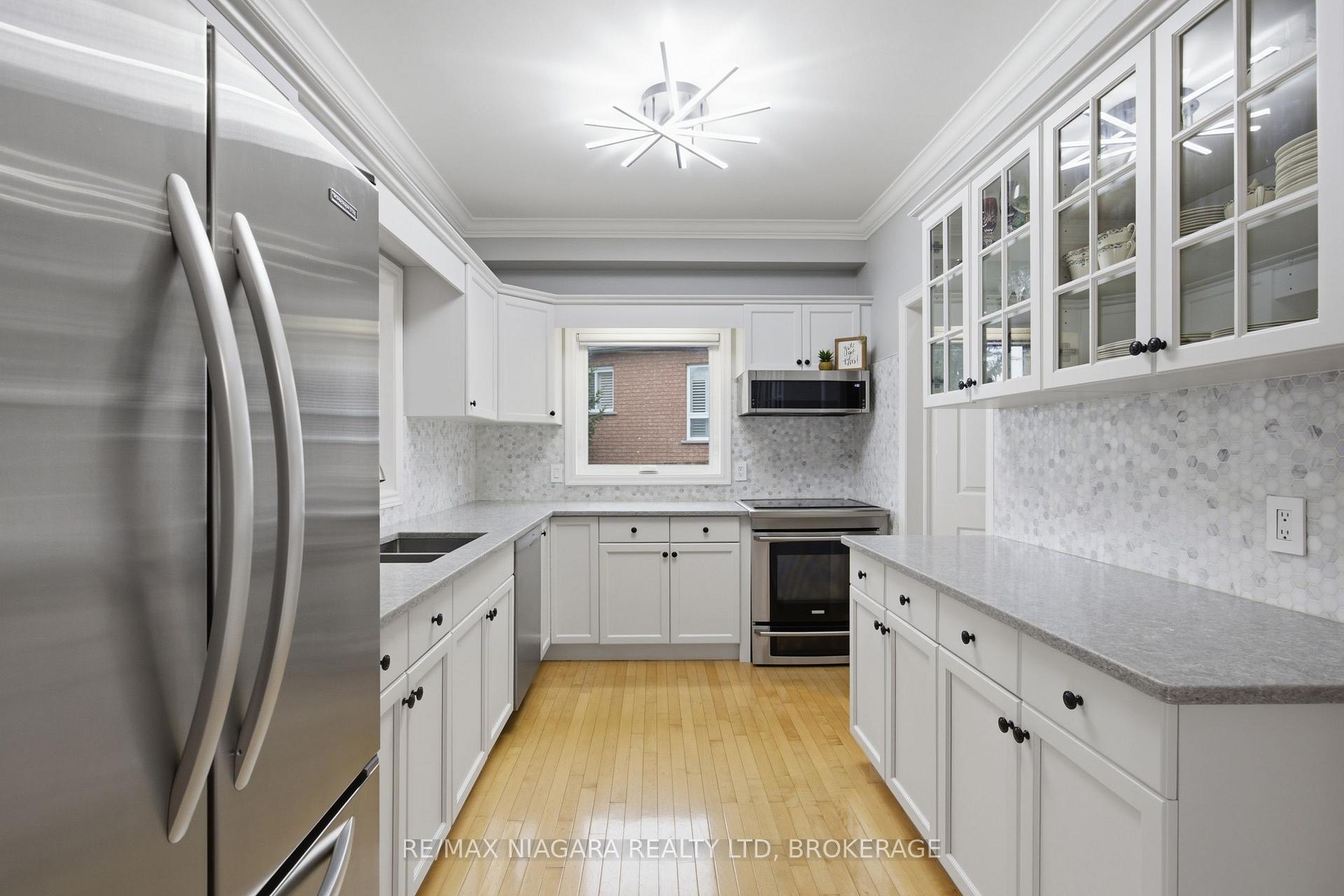Photo 60 of 15 Cozocar Crescent, St. Catharines, Rykert/Vansickle — HOMEH