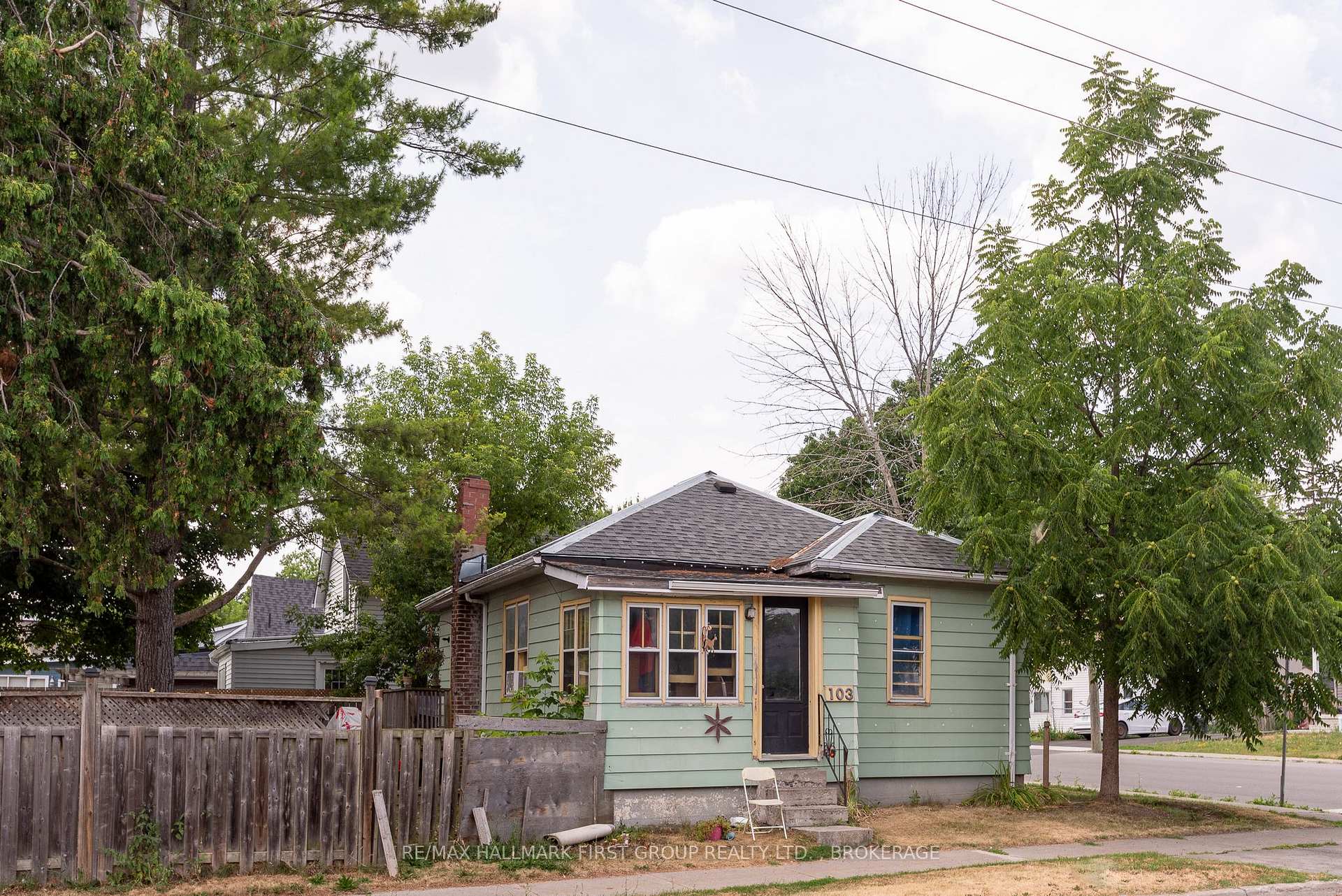 Photo 1 of 103 Centre Street, Deseronto, Deseronto (Town) — HOMEH